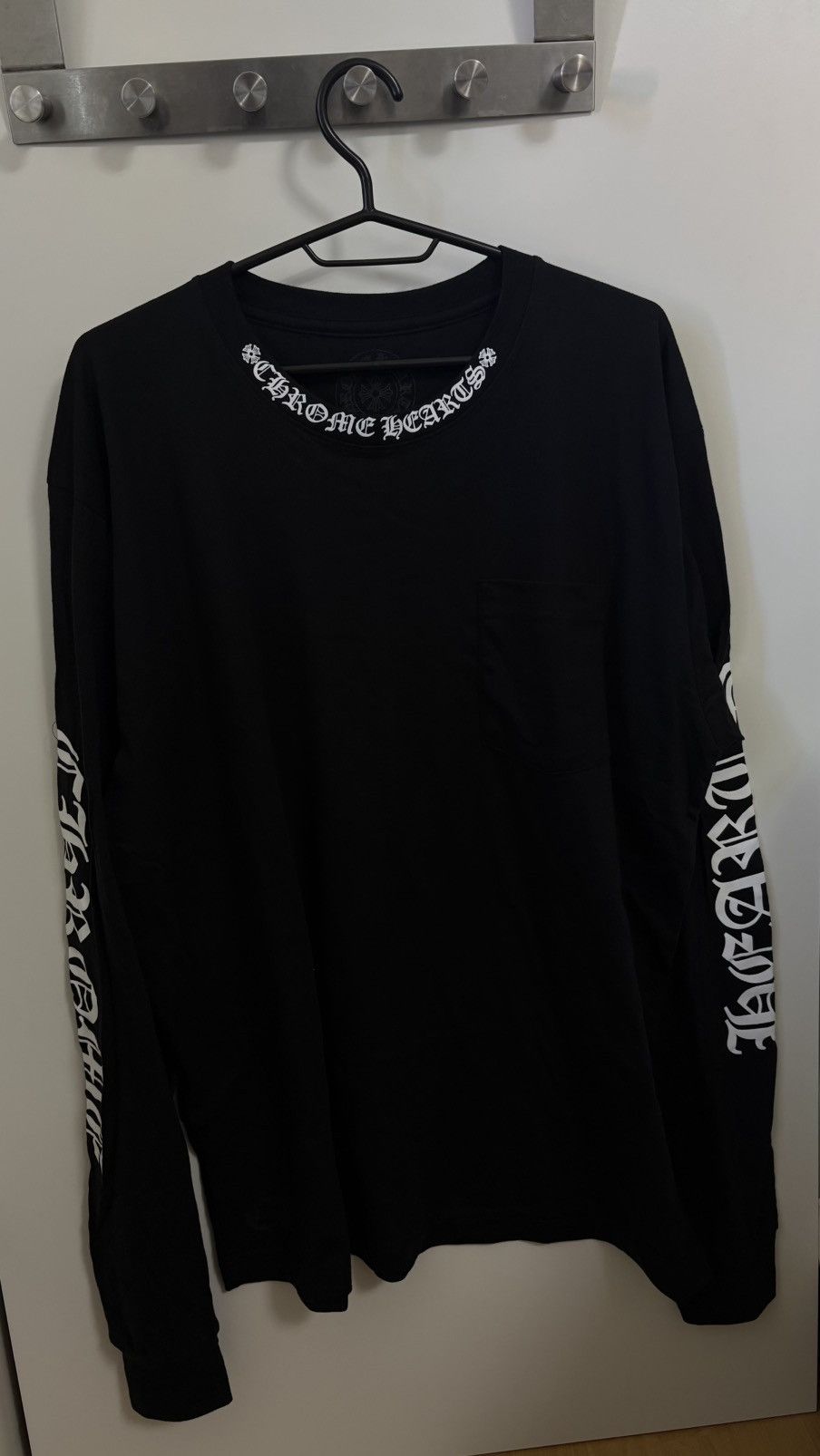 Chrome Hearts Chrome Hearts Long Sleeve Pocket Tee Black XL – Neck Logo Size US XL / EU 56 / 4 - 1 Thumbnail