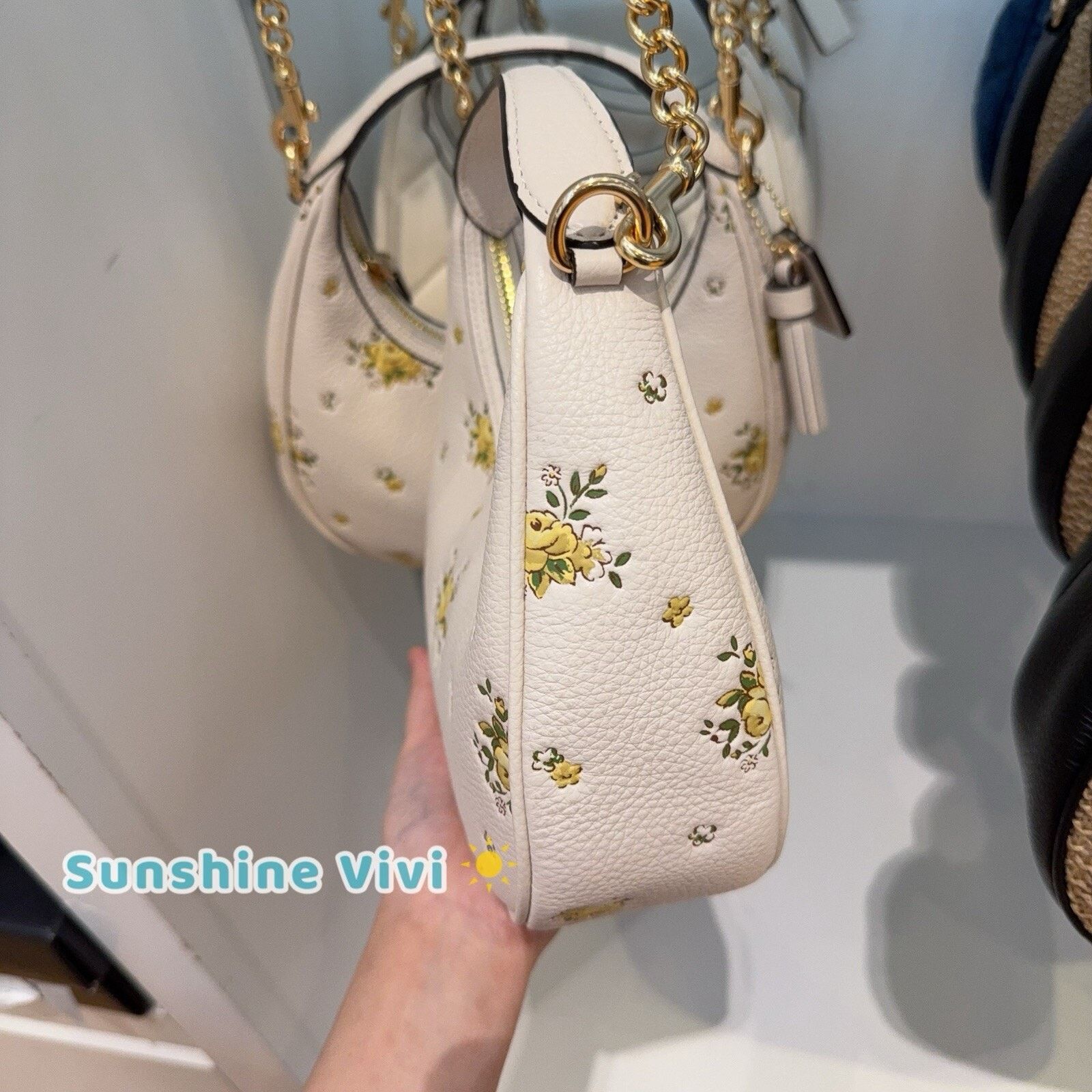 Coach NWT Coach Carmen Mini Crossbody Bag With Floral Print CAK90 Size ONE SIZE - 2 Thumbnail