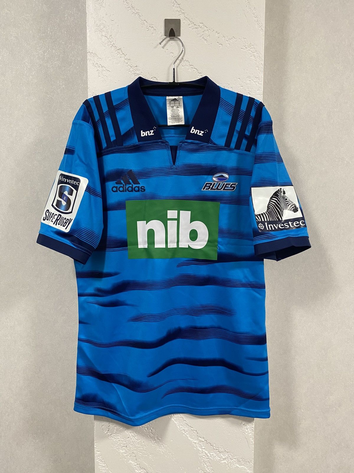 Other Auckland Blues 2017 Rugby Jersey Size: L Size US L / EU 52-54 / 3 - 1 Thumbnail