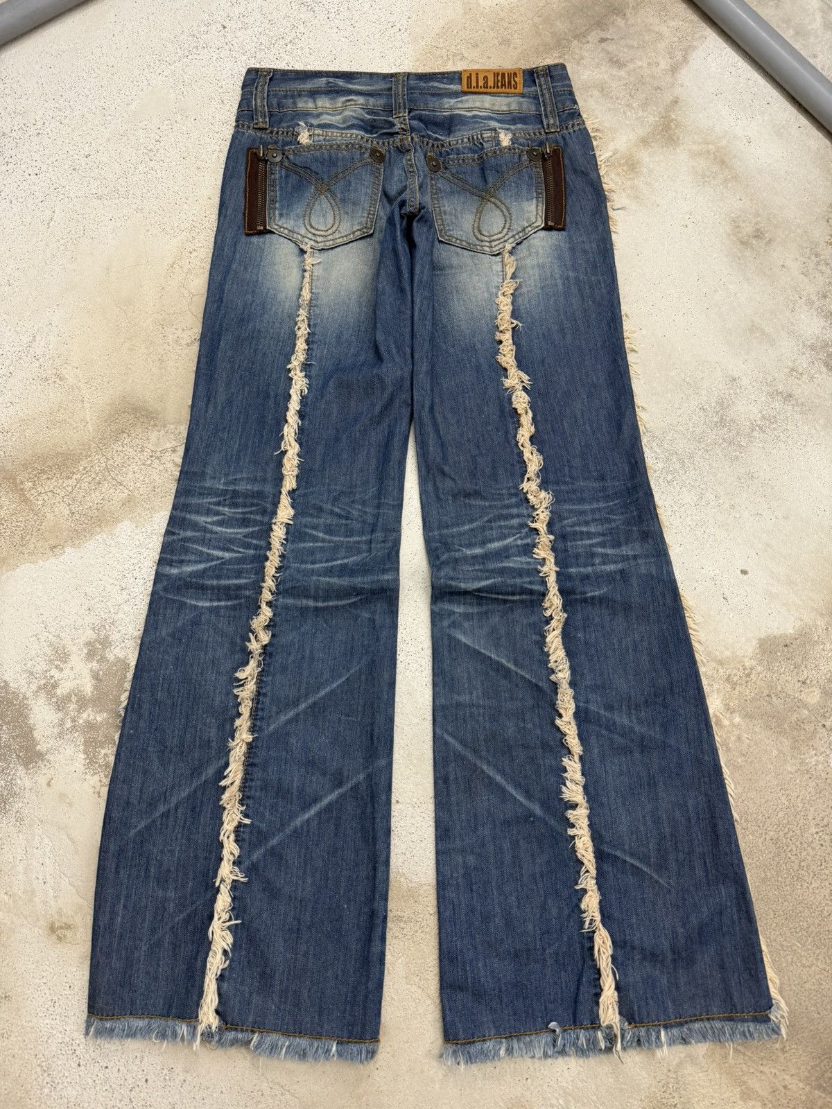 Japanese Brand d.i.a. jeans LGB Style Flare Unisex Denim Pants Size US 28 / EU 44 - 2 Thumbnail