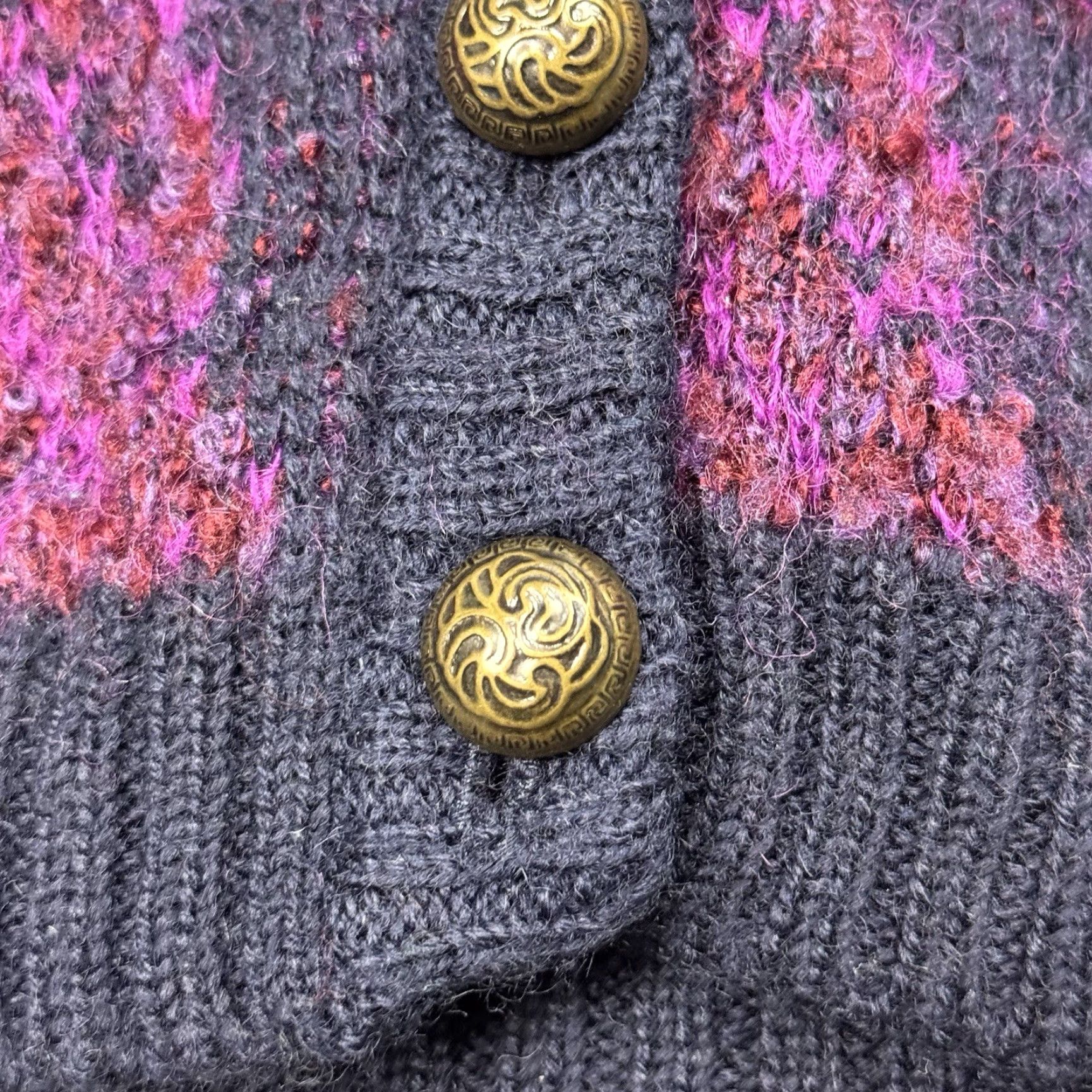 Vintage VINTAGE Tony Lambert Mohair Blend Sweater Vest Front Button Floral Purple M Women’s, 1980s Boho Decor, Casual Knit Vest Size M / US 6-8 / IT 42-44 - 4 Thumbnail