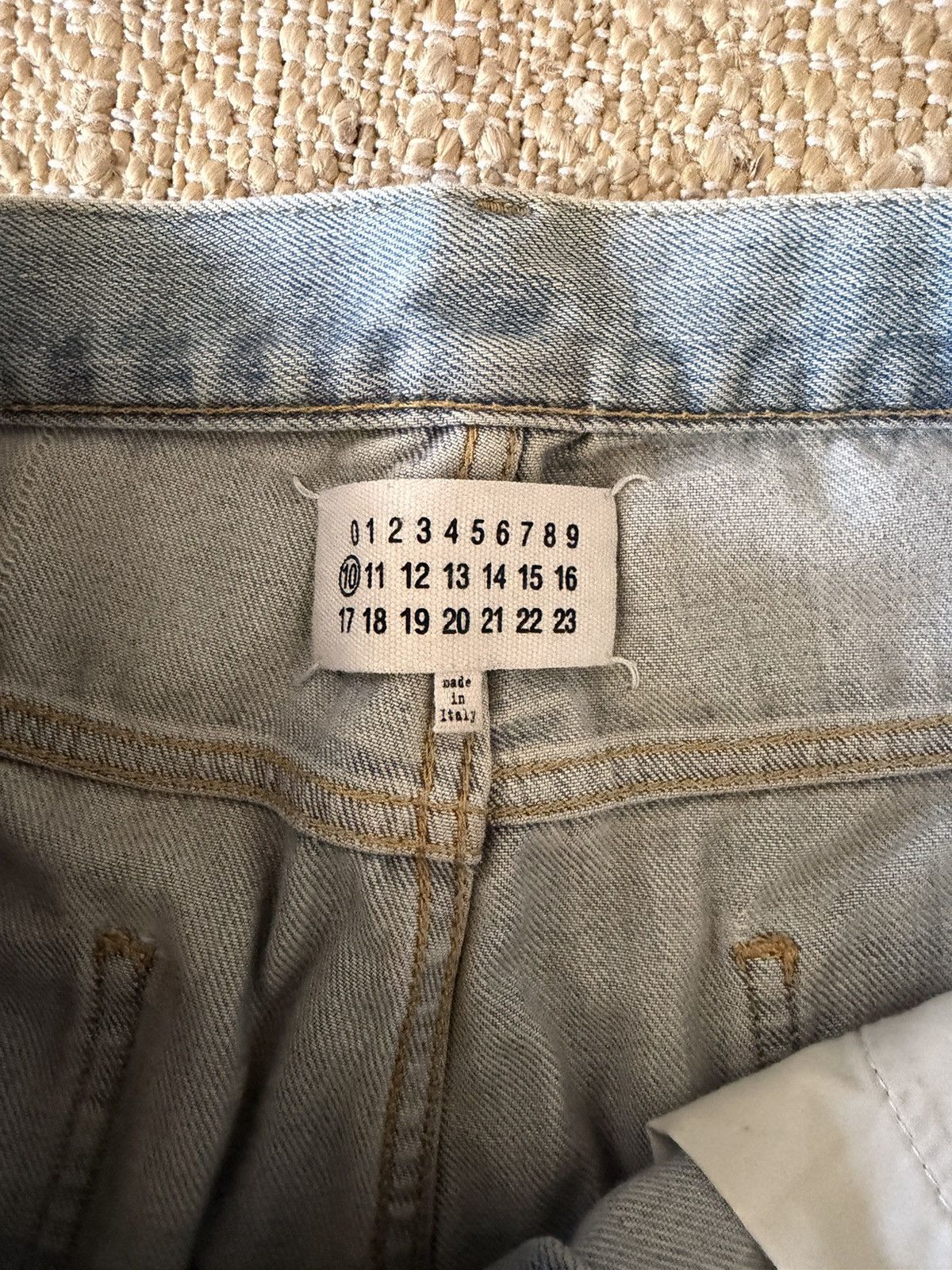 Maison Margiela Maison Margiela destroyed denim Size US 34 / EU 50 - 2 Thumbnail