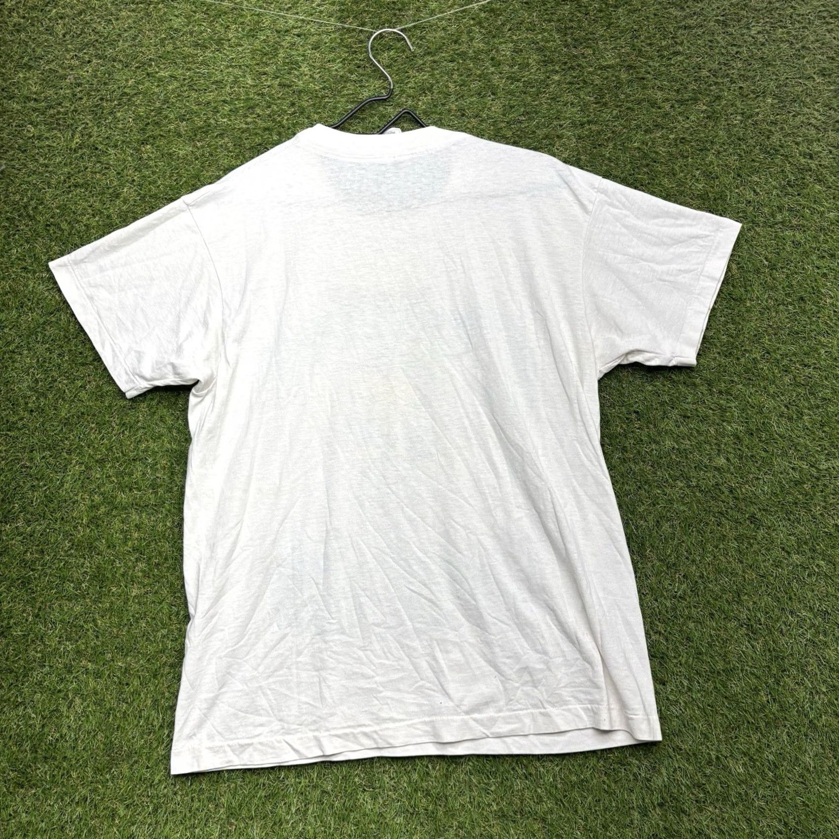 Vintage VINTAGE Betty Boop Dallas Cowboys Shirt Mens Large Single Stitch 1990s Football White Cotton Crew Neck Graphic Print USA 90s Mens Size US L / EU 52-54 / 3 - 2 Thumbnail