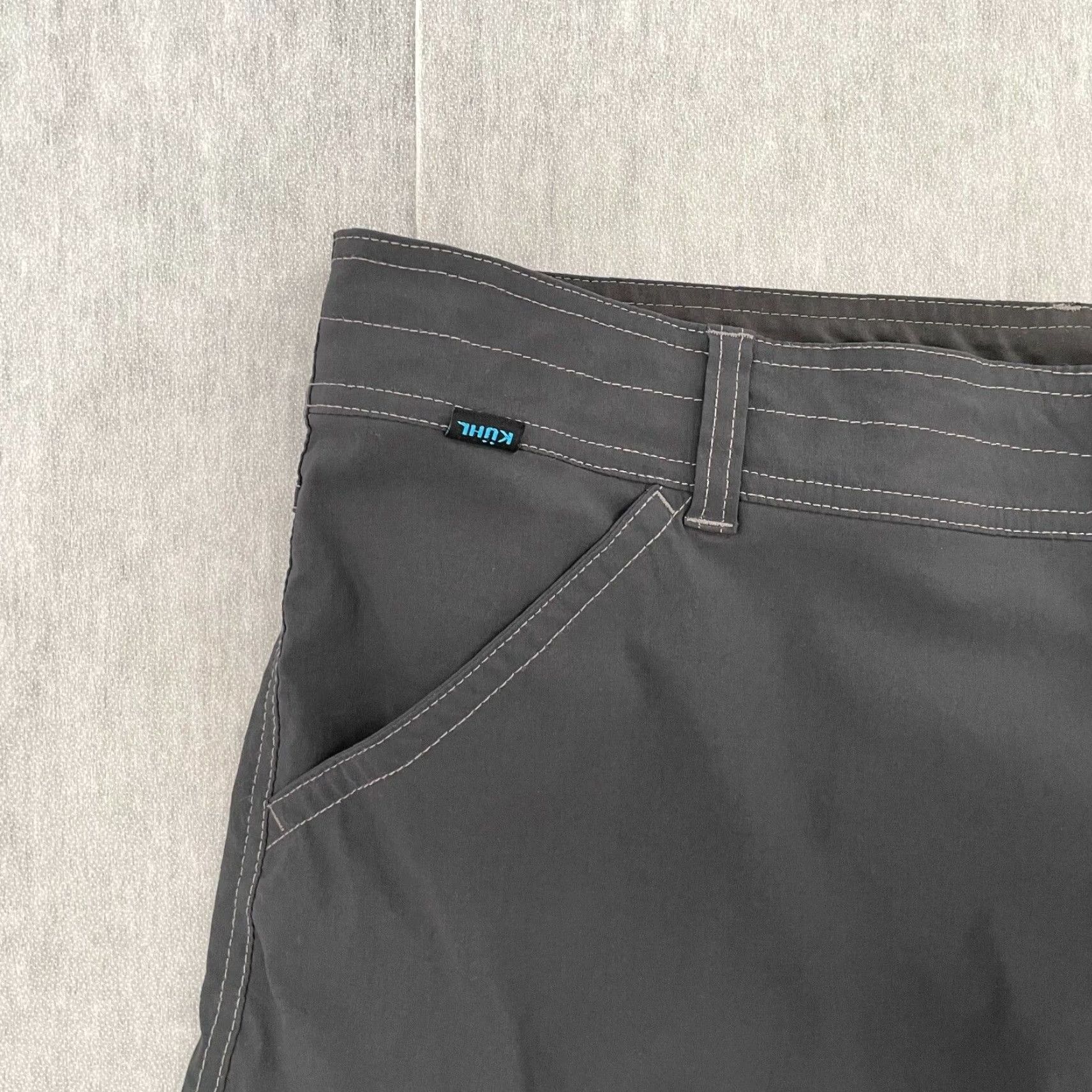 Vintage VINTAGE Kuhl Shorts Men's 38 Gray Outdoor Hiking Climbing Travel Pockets Stretch Nylon Spandex Campsite Size US 38 / EU 54 - 3 Thumbnail
