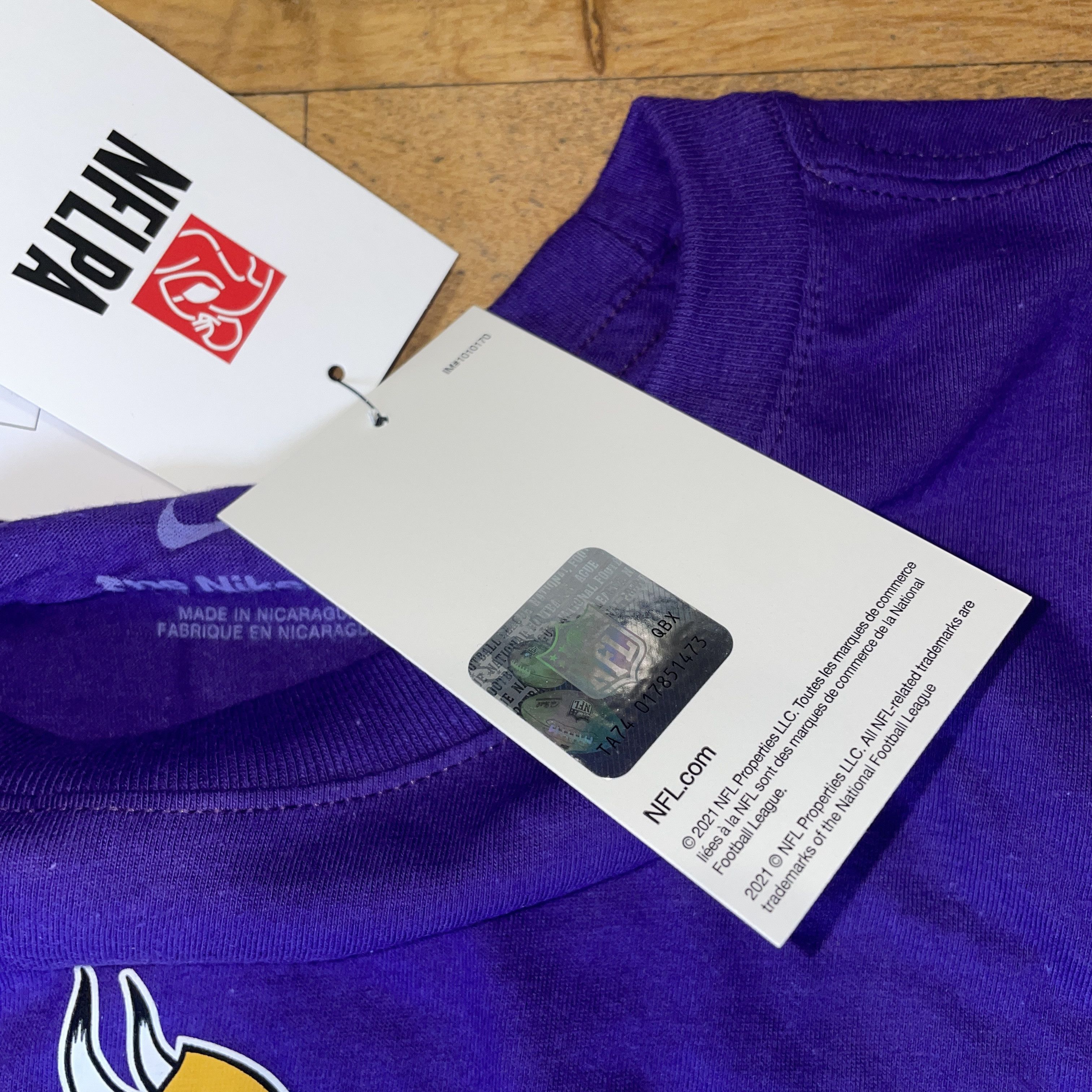 NFL NIKE NFL MINNESOTA VIKINGS MEN'S LOGO T-SHIRT Size L - NEW Size US L / EU 52-54 / 3 - 6 Thumbnail
