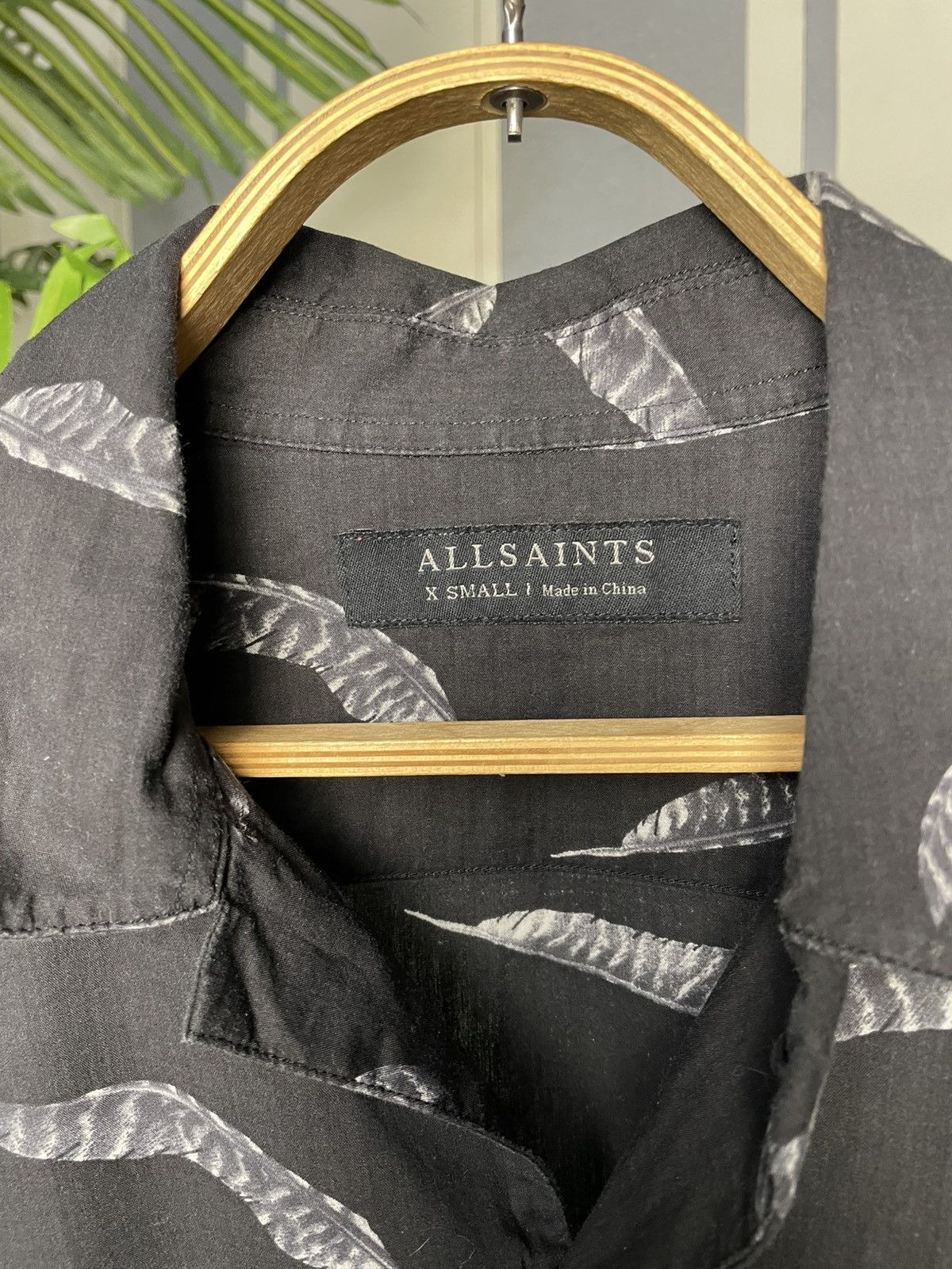 Allsaints Men’s Allsaints Hawaii Short Sleeve Shirt Size US S / EU 44-46 / 1 - 3 Thumbnail