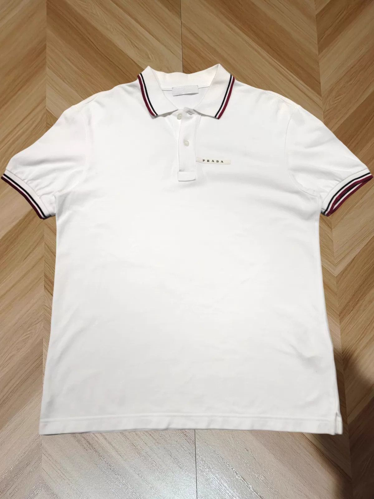 Prada Prada White Polo Red/Blue Striped Collar Small Chest Logo S Size US S / EU 44-46 / 1 - 1 Thumbnail