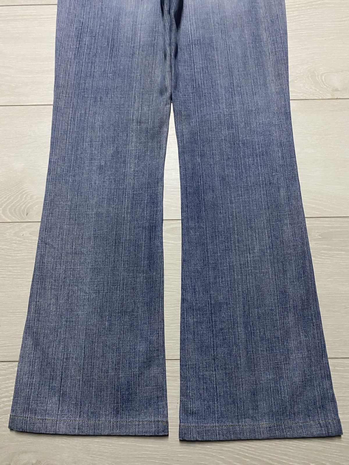 Burberry Vintage Burberry Blue Label Faded Wash Flare Woman Jeans Size US 28 / EU 44 - 6 Thumbnail