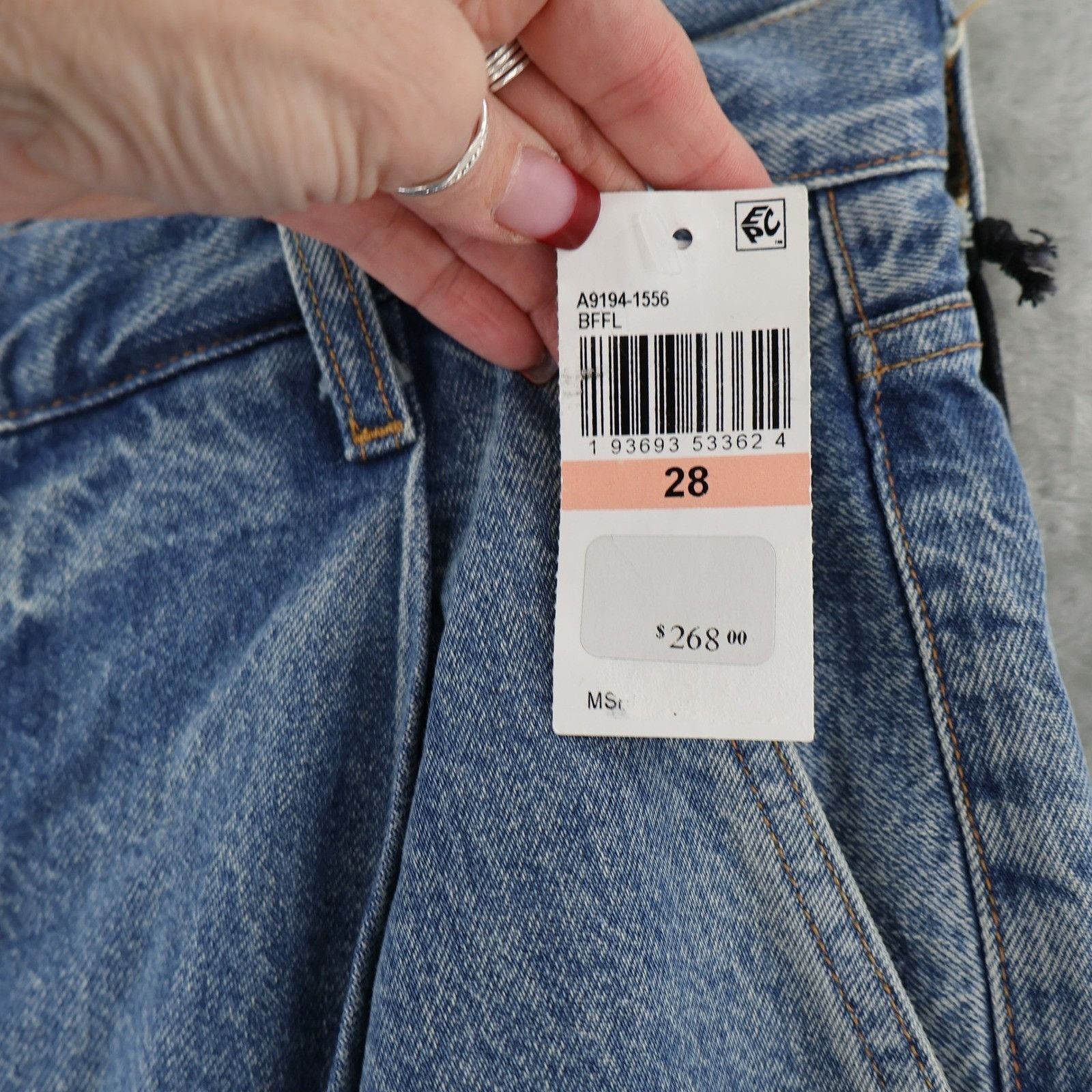 Agolde AGOLDE Ellis Trouser Wide Leg Pleated Jeans Womens 28 NWT Size 28" / US 6 / IT 42 - 6 Thumbnail
