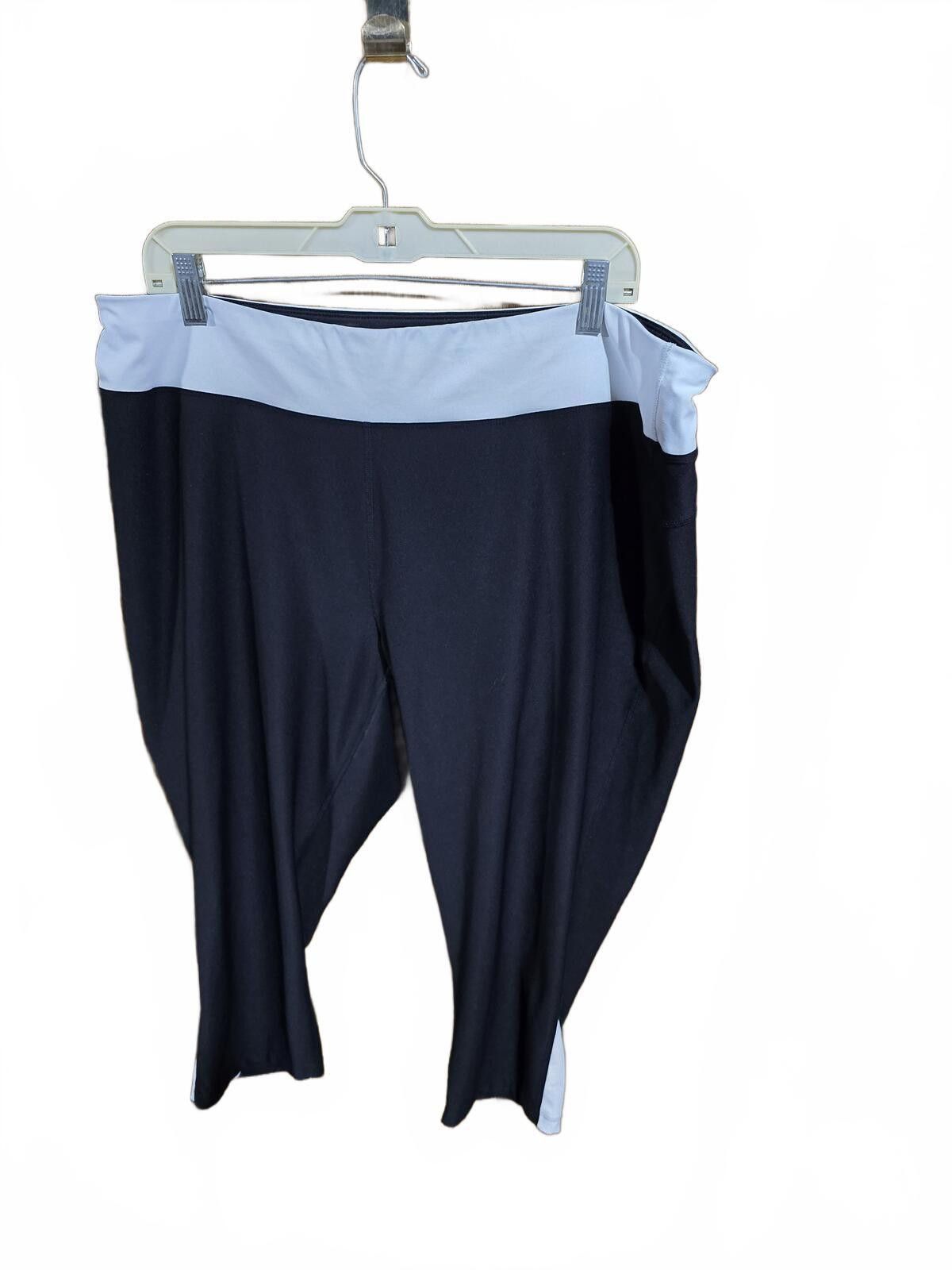Other Xersion Activewear Capri's Black & White Fitted Size 2X Size ONE SIZE - 1 Thumbnail
