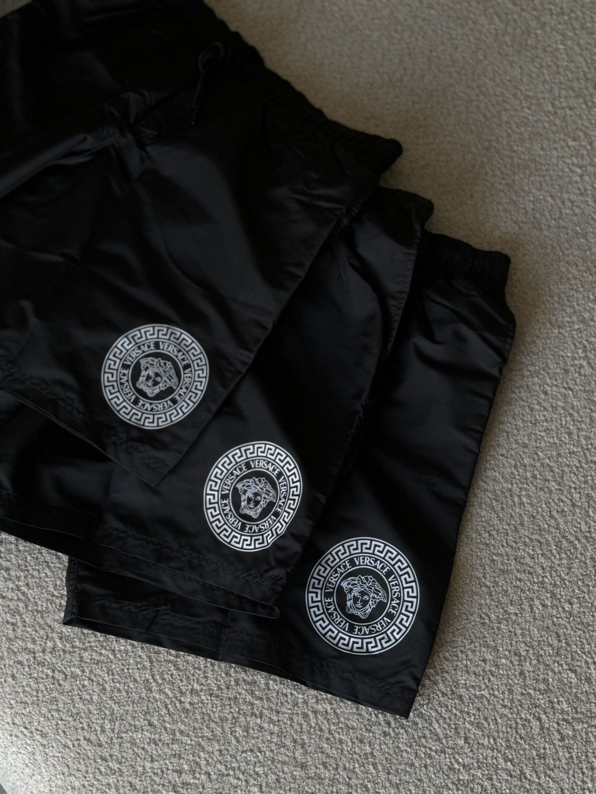 Versace Versace swimwear shorts Size US 38 / EU 54 - 13 Thumbnail