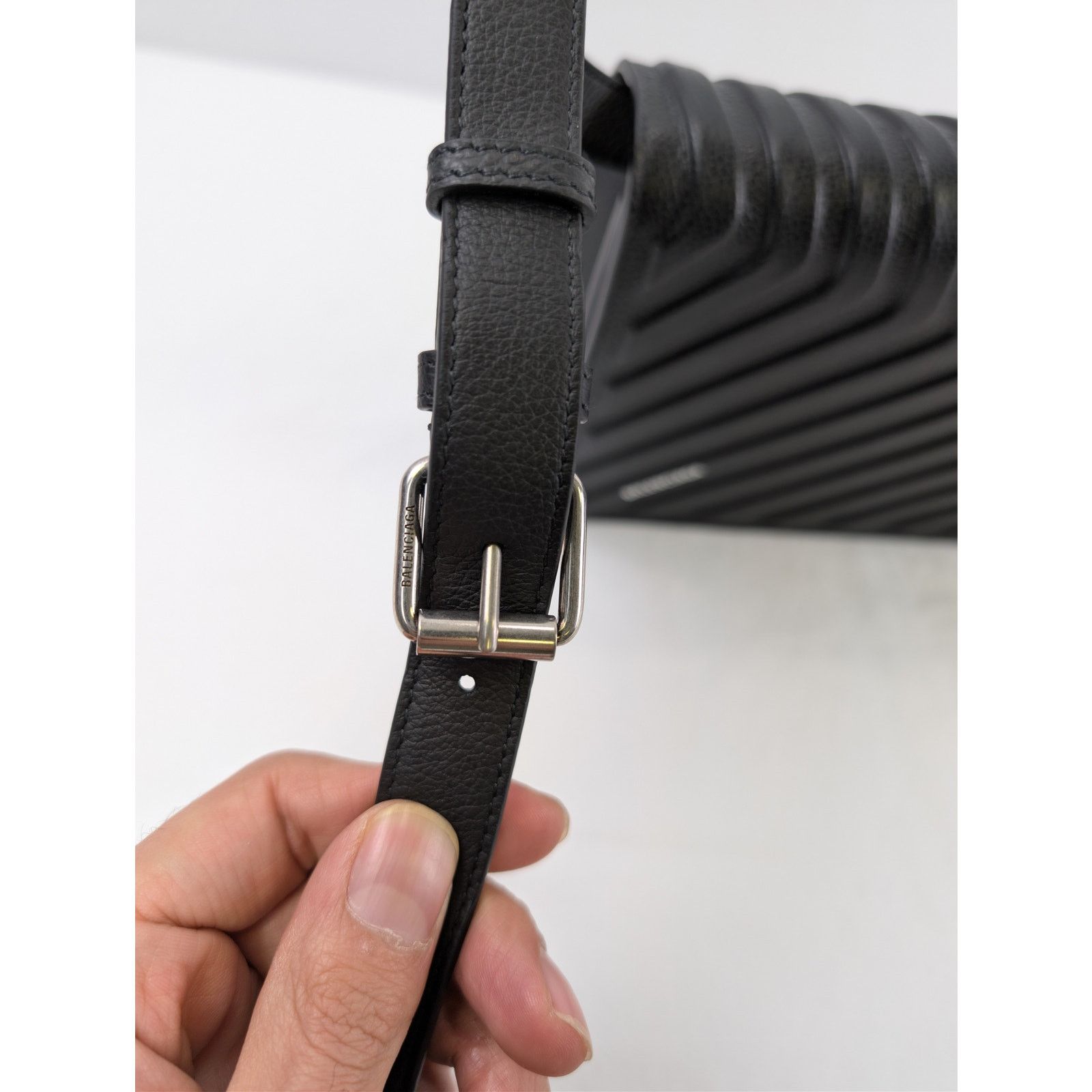 Balenciaga o1rshd1 Size: OS / Men's Bag in Black Size ONE SIZE - 9 Thumbnail