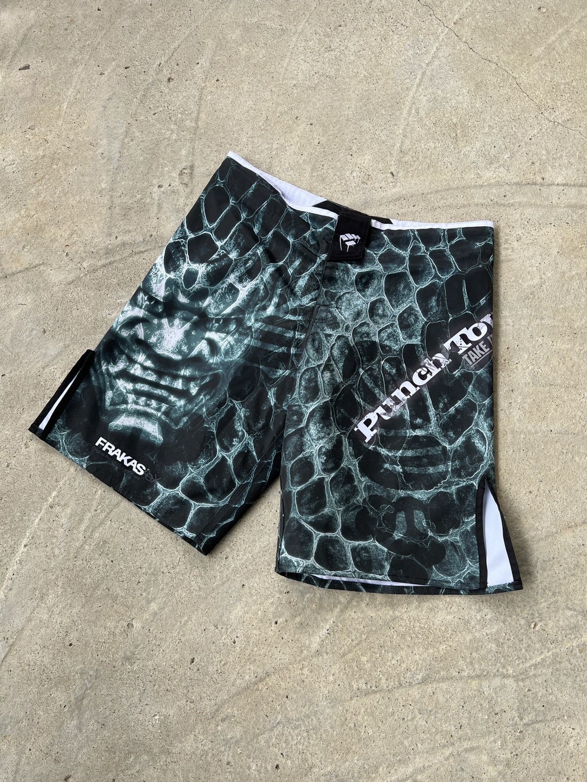 Other MMA Punchtown Frakas Ryushin Shorts Size US 34 / EU 50 - 1 Thumbnail