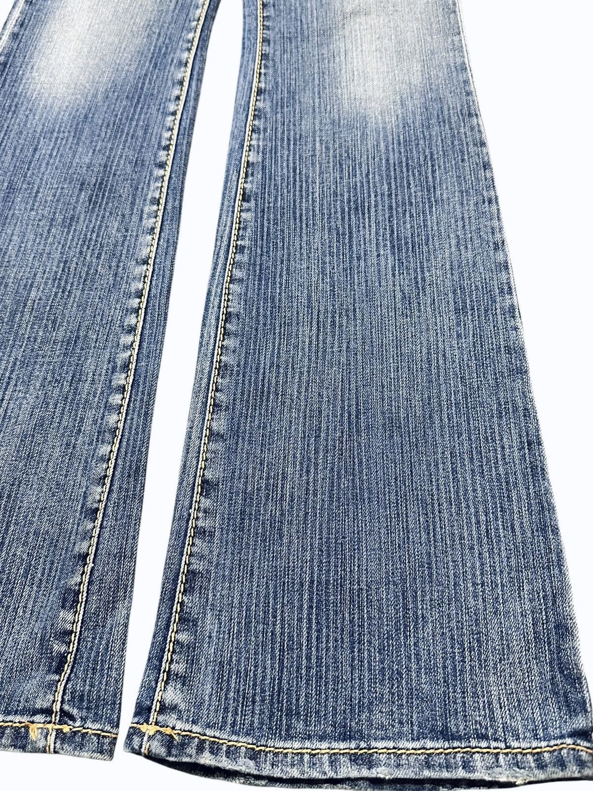 Vintage Vintage Distressed Nuve Faded Wash Flare Style Size US 28 / EU 44 - 8 Thumbnail
