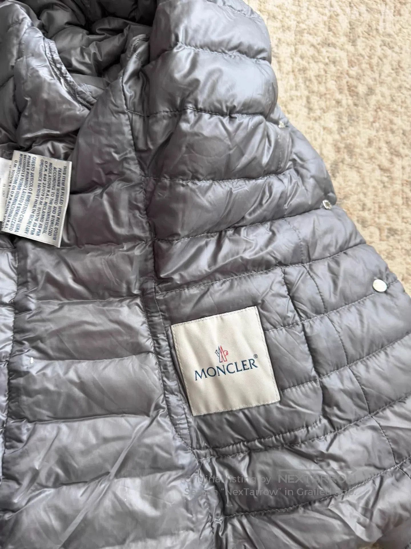 Moncler Gray Quilted Puffer Jacket with Button Closure. Size US XS / EU 42 / 0 - 7 Thumbnail