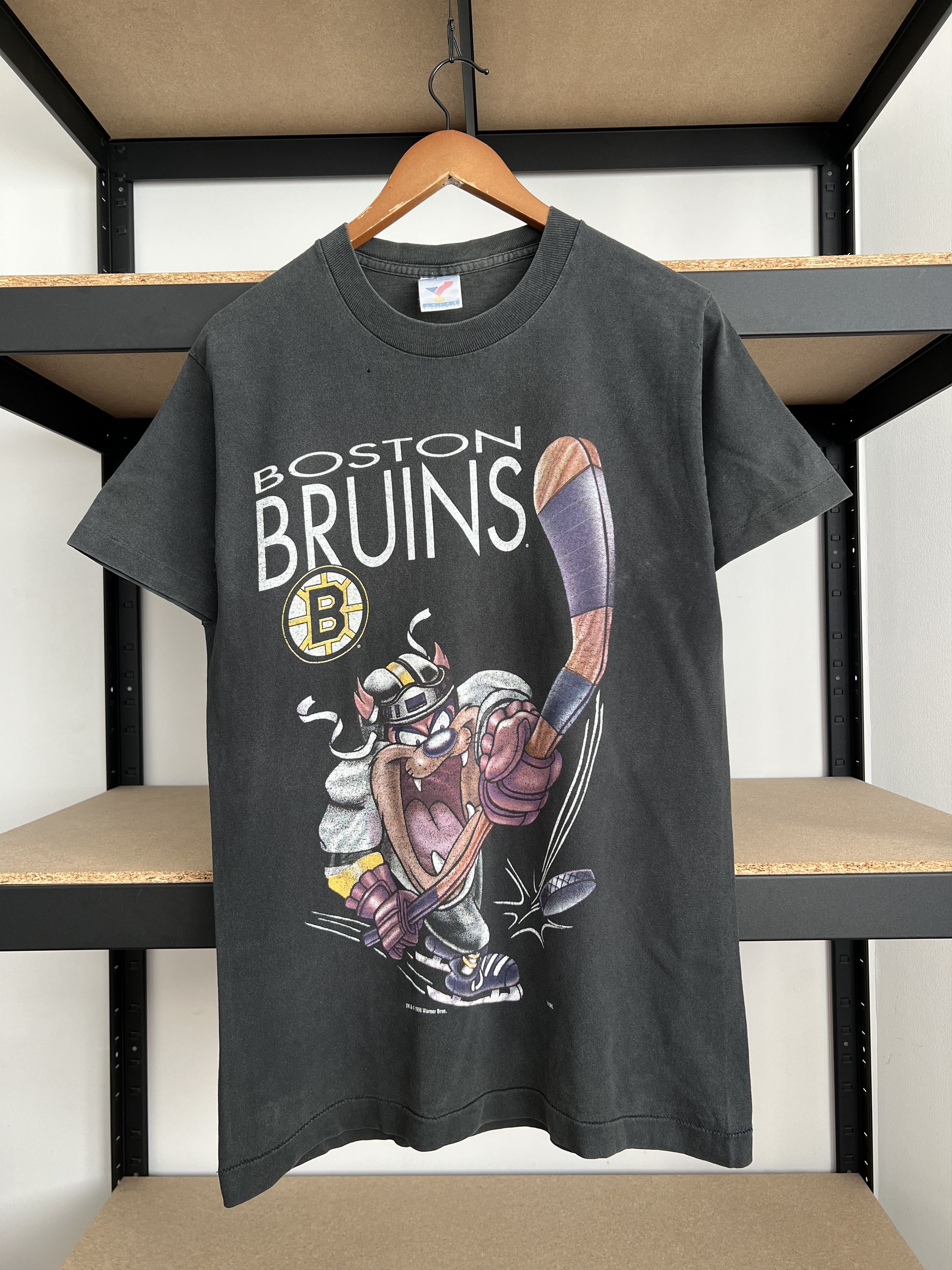NHL Vintage 1996 Boston Bruins Warner Bros Taz NHL Cartoon Size US M / EU 48-50 / 2 - 1 Thumbnail