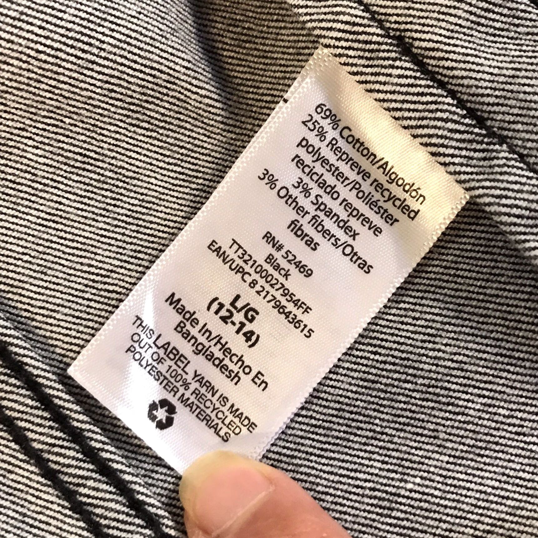 Vintage VINTAGE Time & Tru Black Wash Denim Jacket Women Size Large Casual Fall Winter Cotton Spandex Button Embroidered Logo Size L / US 10 / IT 46 - 4 Thumbnail