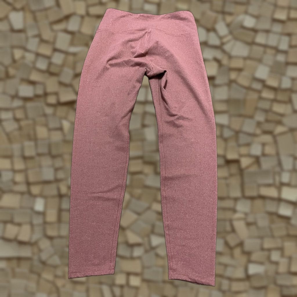 Old Navy **Pink Old Navy Women's Size Large Skinny Leggings** User: **Pink Old Navy Women's Size Large Skinny Pants** Size 36" / US 14 / IT 50 - 1 Thumbnail