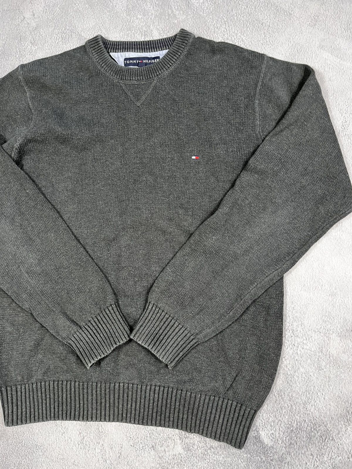 Tommy Hilfiger × Vintage Vintage Y2K Tommy Hilfiger sweater old money style size M Size US M / EU 48-50 / 2 - 3 Thumbnail