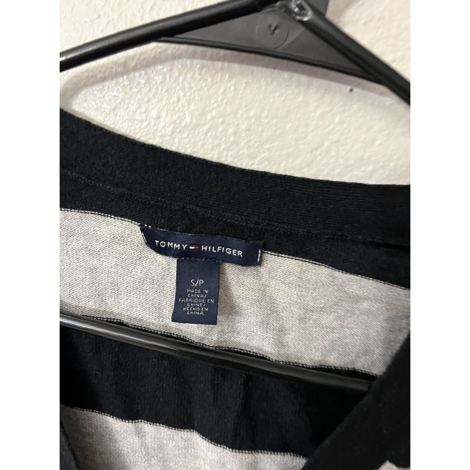 Tommy Hilfiger TOMMY HILFIGER Cardigan Women Small Gray Black Striped Cotton V-Neck Knit Cable Knit Sweater Adult S Womens Size S / US 4 / IT 40 - 2 Thumbnail