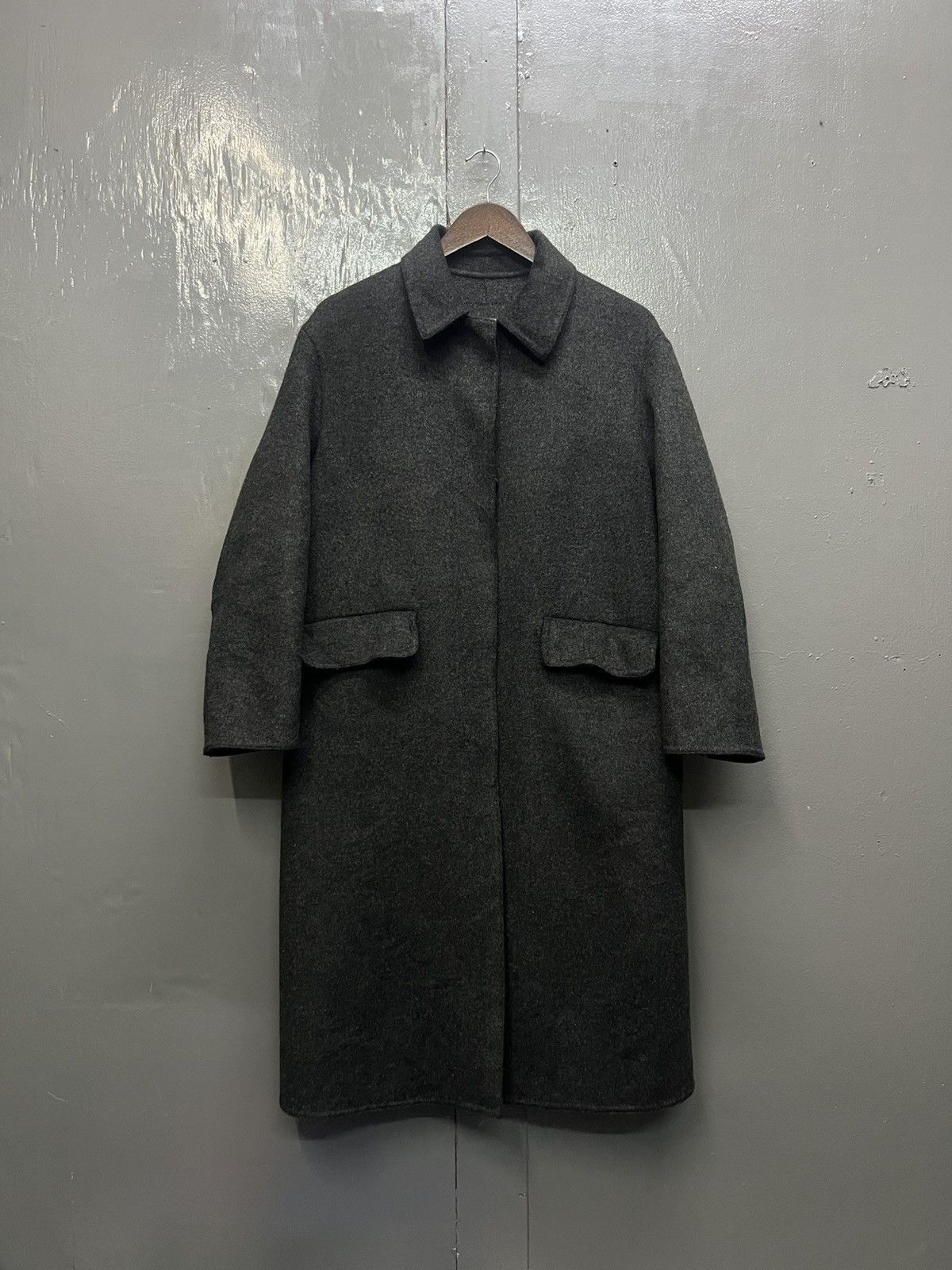 JW Anderson JW Anderson Long Coat in Wool Size US S / EU 44-46 / 1 - 1 Thumbnail