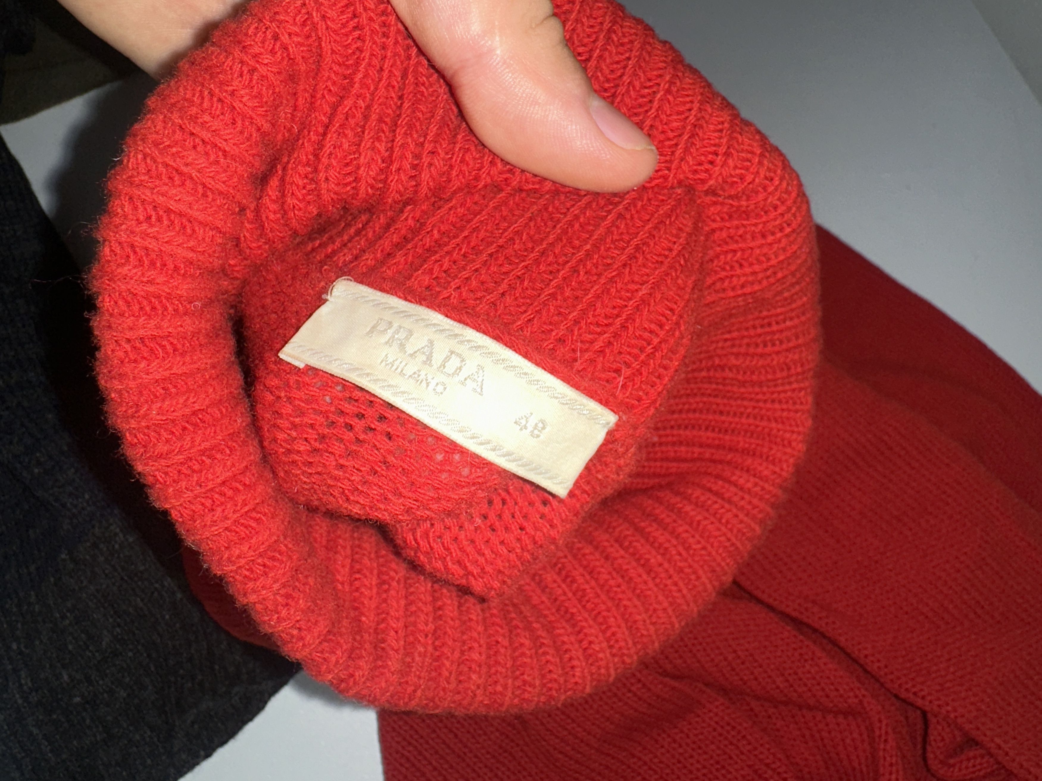 Prada Prada Milano Cashmere Hand Crafted Pullover Size 38 48 M Size US M / EU 48-50 / 2 - 12 Thumbnail
