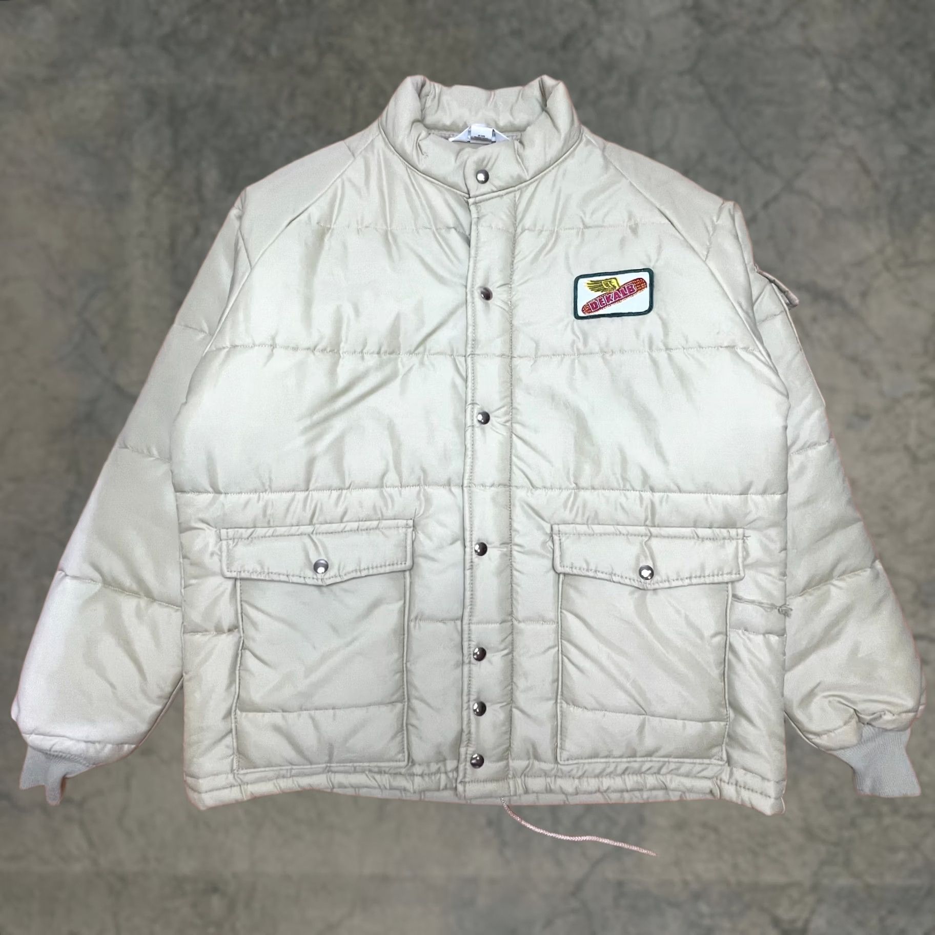 Vintage VINTAGE Trojan Beige Long Sleeve Puffer Jacket Adult XL (Fits 2XL) Full Button & Zip Mens Size US XXL / EU 58 / 5 - 1 Thumbnail