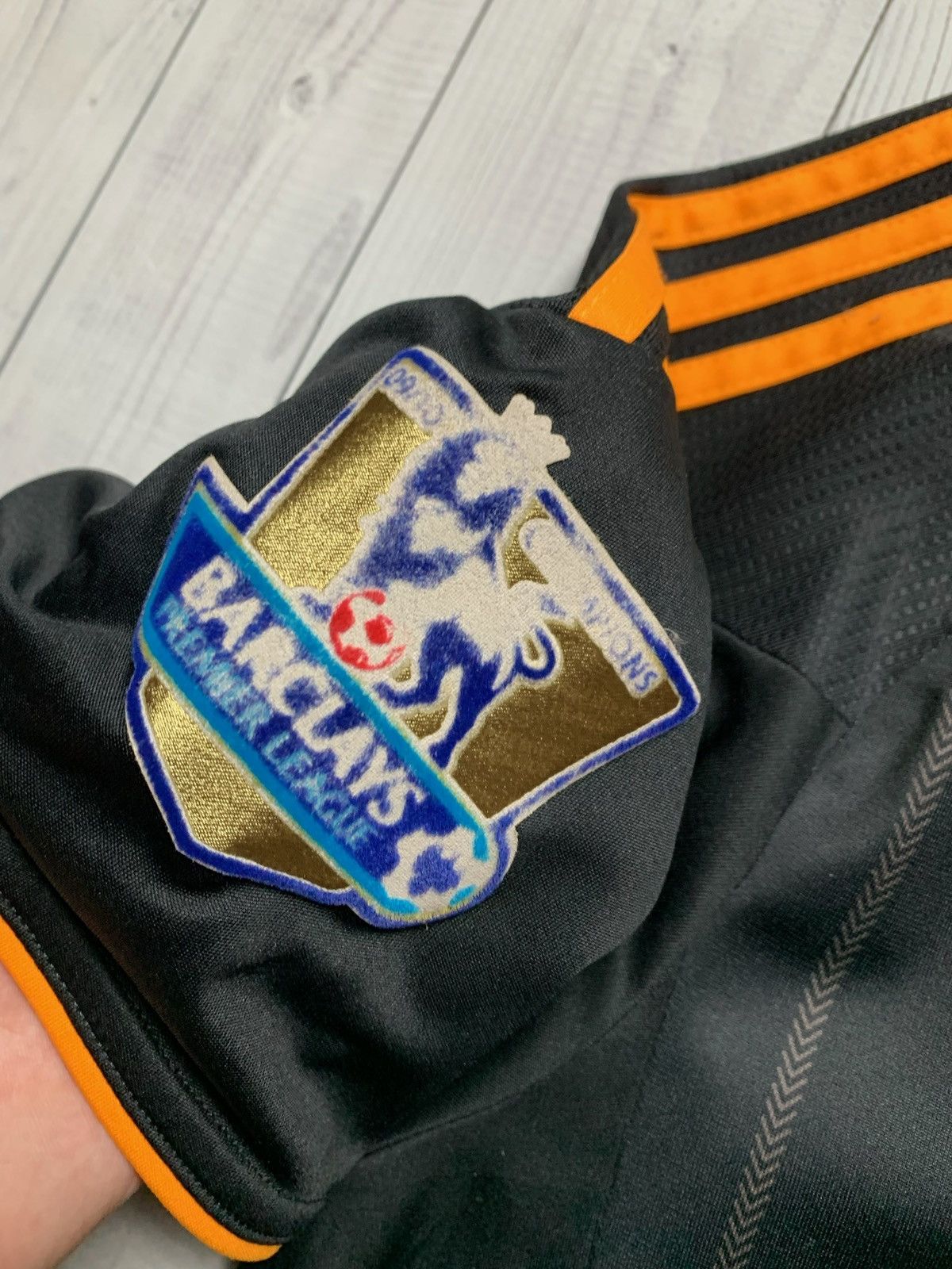 Adidas × Chelsea Soccer × Vintage 9 Torres Vintage adidas Chelsea soccer jersey black size M Size US M / EU 48-50 / 2 - 5 Thumbnail
