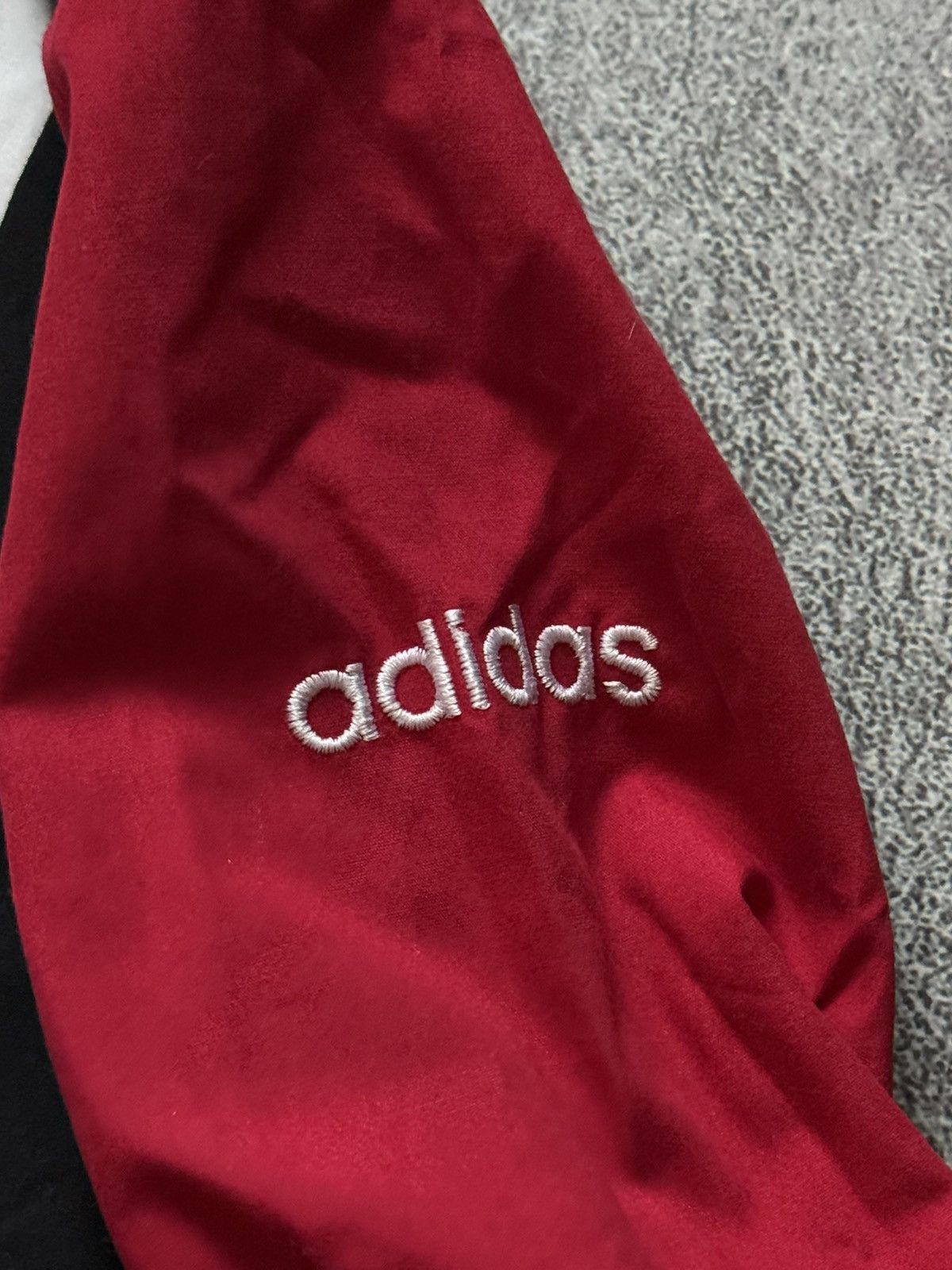 Adidas × Vintage Adidas M all printed multicolour zip bomber olympic jacket Size US M / EU 48-50 / 2 - 15 Thumbnail