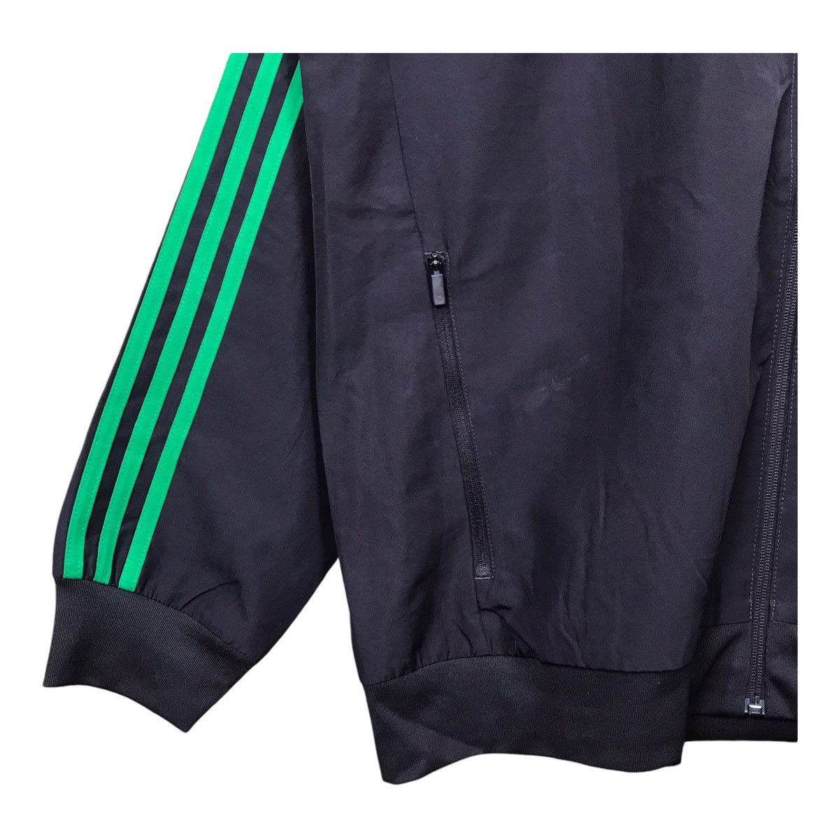 Adidas Vintage Adidas Ac Milan Track Top Jacket Size US L / EU 52-54 / 3 - 5 Thumbnail