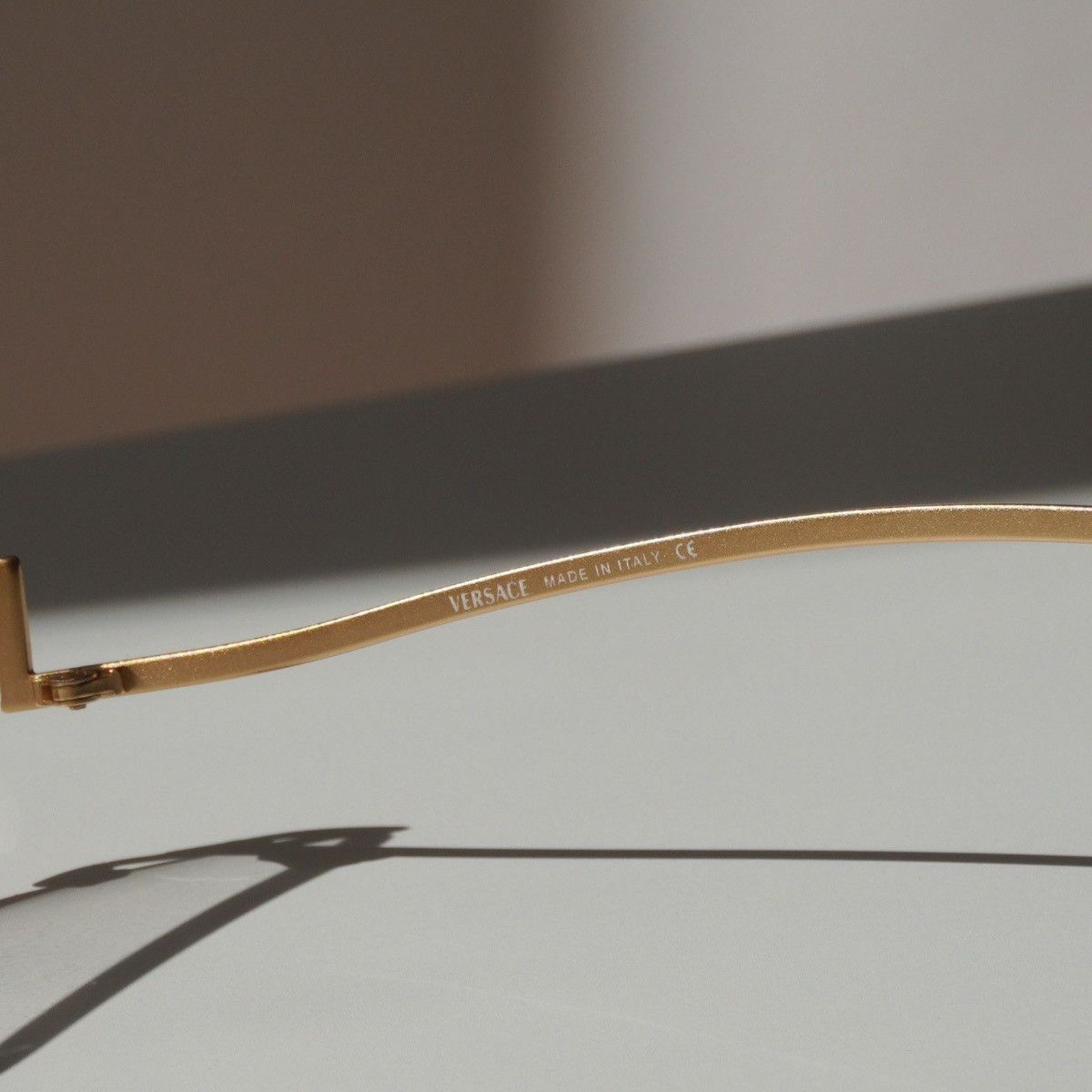 Versace Vintage versace gold crystal logo eyewear glasses Size ONE SIZE - 5 Thumbnail