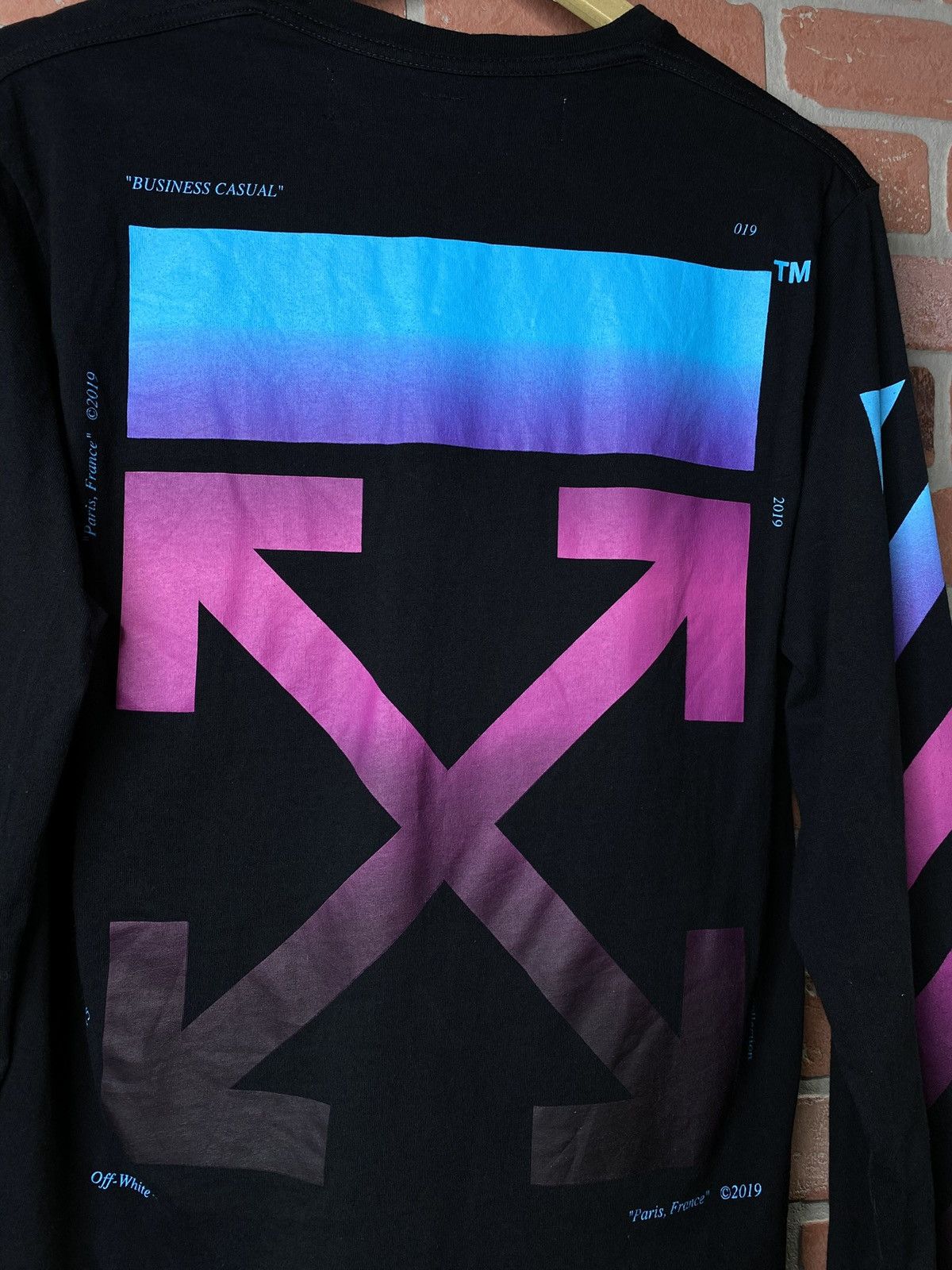 Off-White Off-White Virgil Abloh Gradient Arrows T-Shirt Size Medium Size US M / EU 48-50 / 2 - 4 Thumbnail