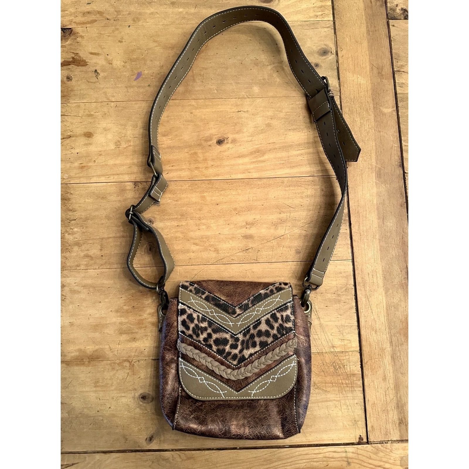 Vintage CATCHFLY Leopard Print Crossbody Purse Cross Body Leather Brown Womens Crossbody Purse Size ONE SIZE - 2 Thumbnail