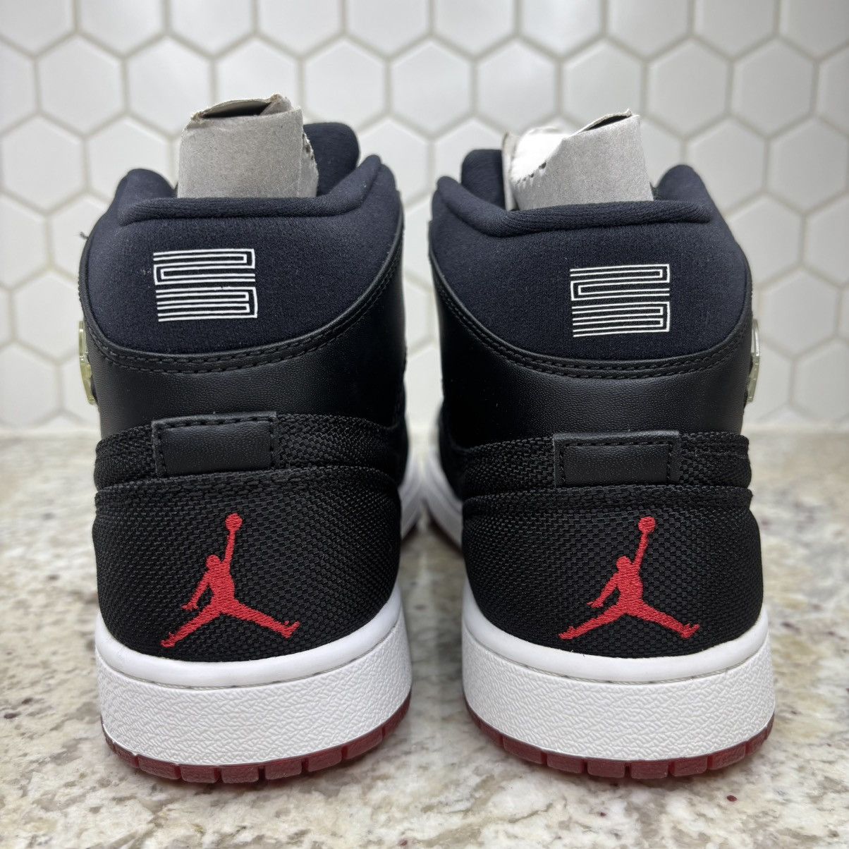 Jordan Brand Size 9 - Jordan 1 Retro 95 Txt Bred 2013 BRAND NEW W/BOX Size US 9 / EU 42 - 6 Thumbnail