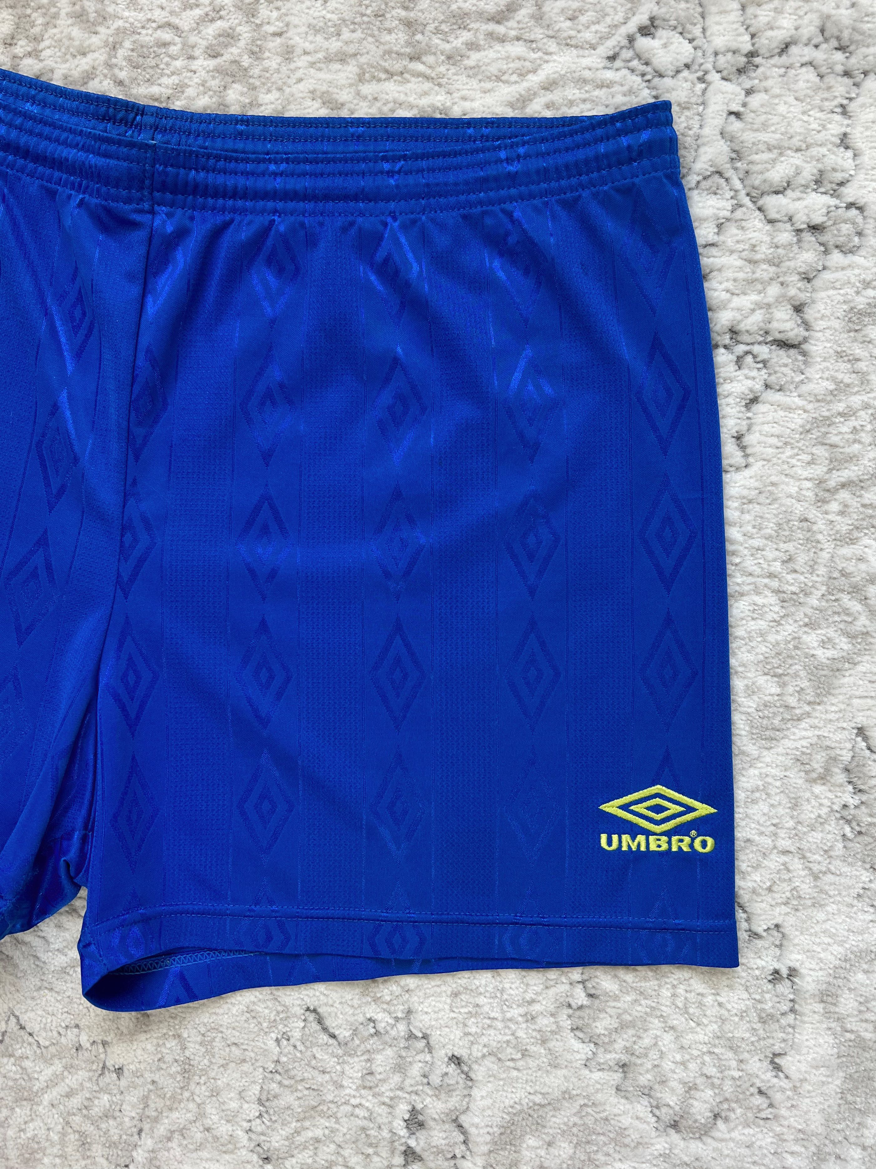 Umbro × Vintage Vintage Umbro Diamond Pattern Football Soccer Shorts Size US 36 / EU 52 - 2 Thumbnail