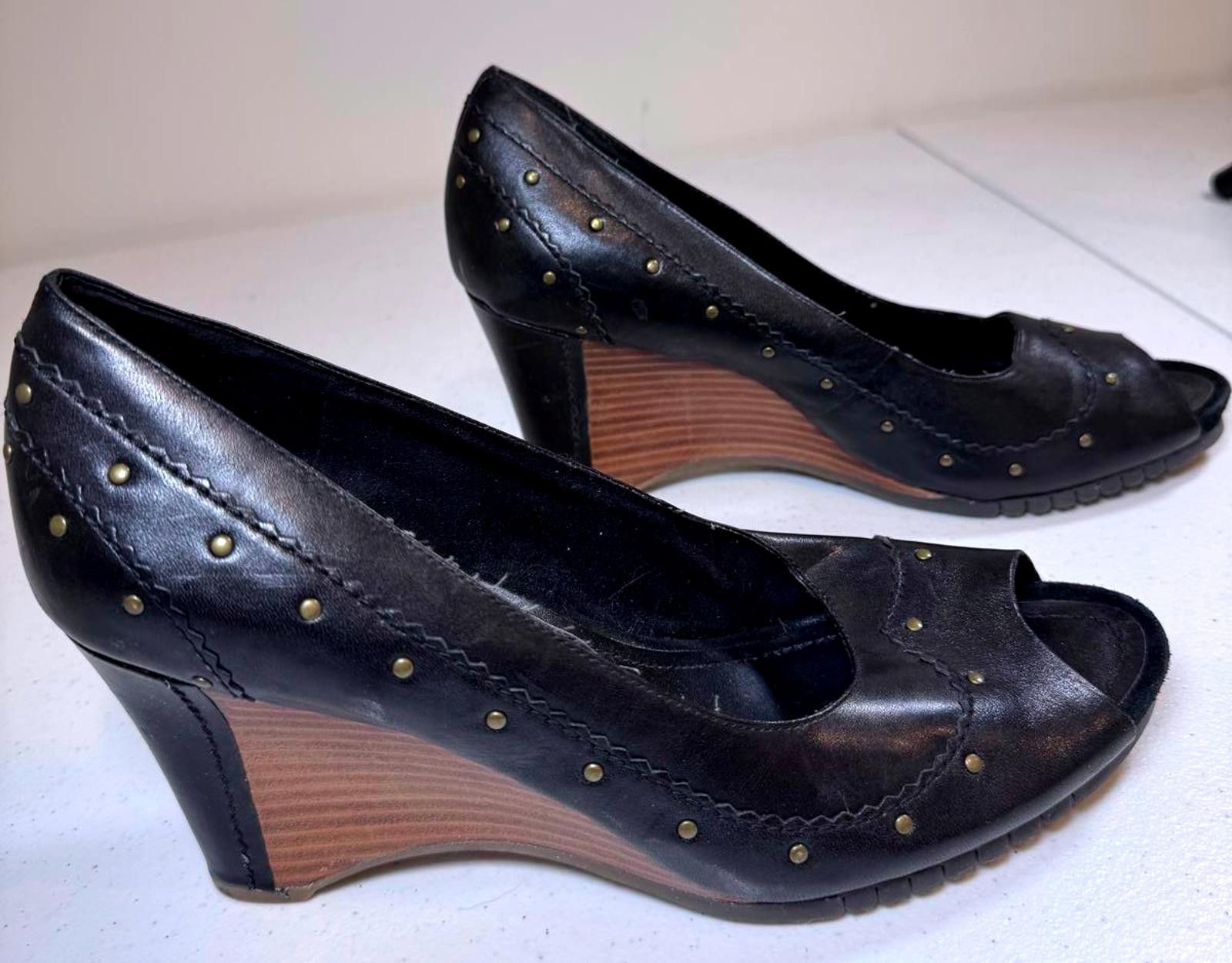 Other Aerosoft Black Wedge Heels with Stud Detailing Size US 10 / IT 40 - 2 Thumbnail