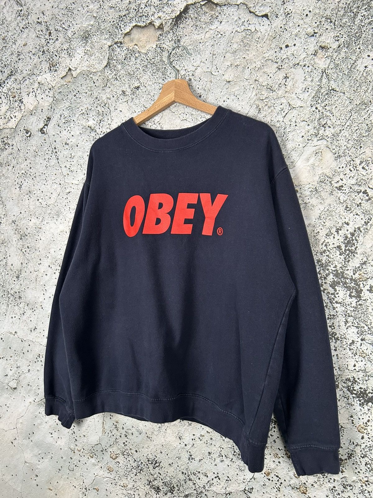 Obey Obey Streetwear Logo Crewneck Sweatshirt Rap Vintage Hype Size US L / EU 52-54 / 3 - 2 Thumbnail