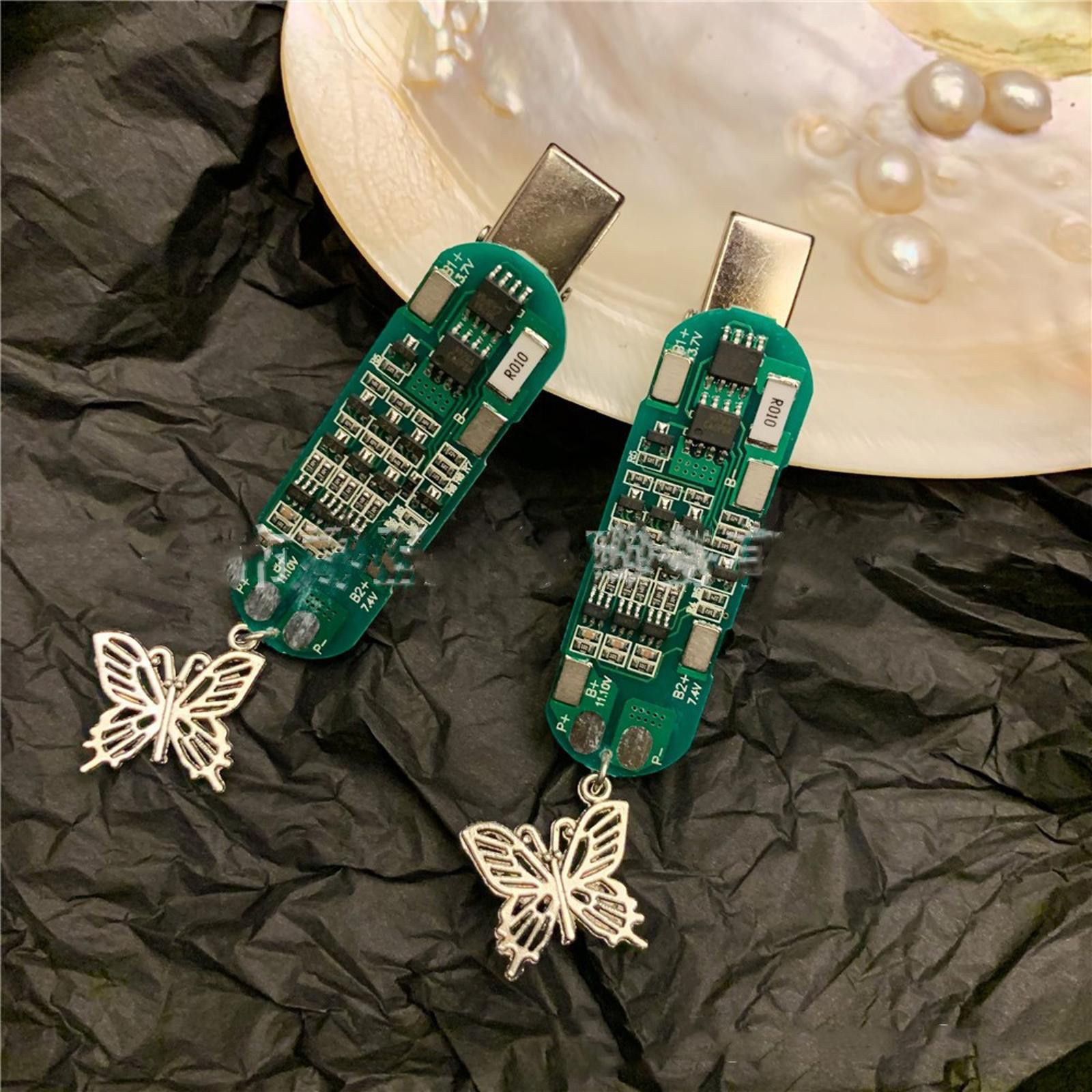 The Unbranded Brand Electronic Element Y2k Hot Girl Hairpin Butterfly Clip Size ONE SIZE - 2 Thumbnail