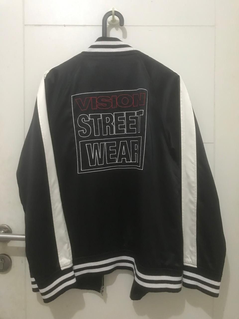 Vision Streetwear RARE! Vision Streetwear 2-tone Black-white stylish jacket Size US M / EU 48-50 / 2 - 1 Thumbnail