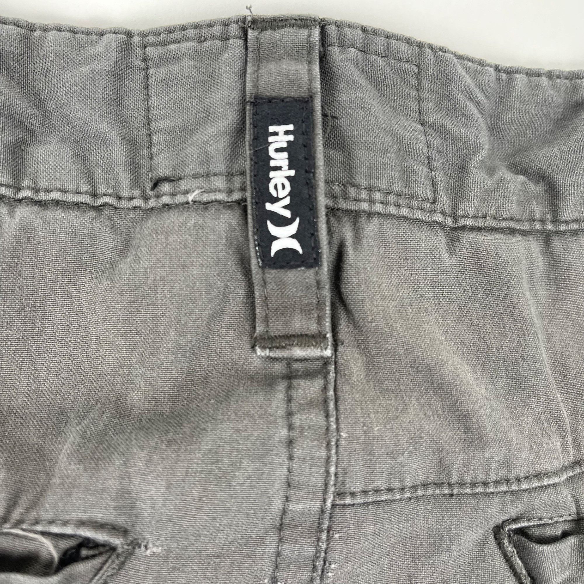 Hurley Hurley Mens' 21" Chino Walking Shorts Sz. 29 Gray Size US 29 - 7 Thumbnail