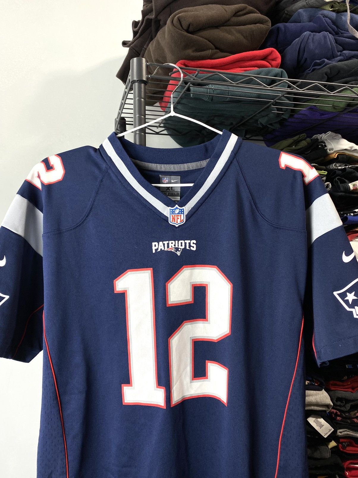 NFL Vintage Nike tee NFL Patriots 12 Brady Jersey T Shirt Size US L / EU 52-54 / 3 - 3 Thumbnail