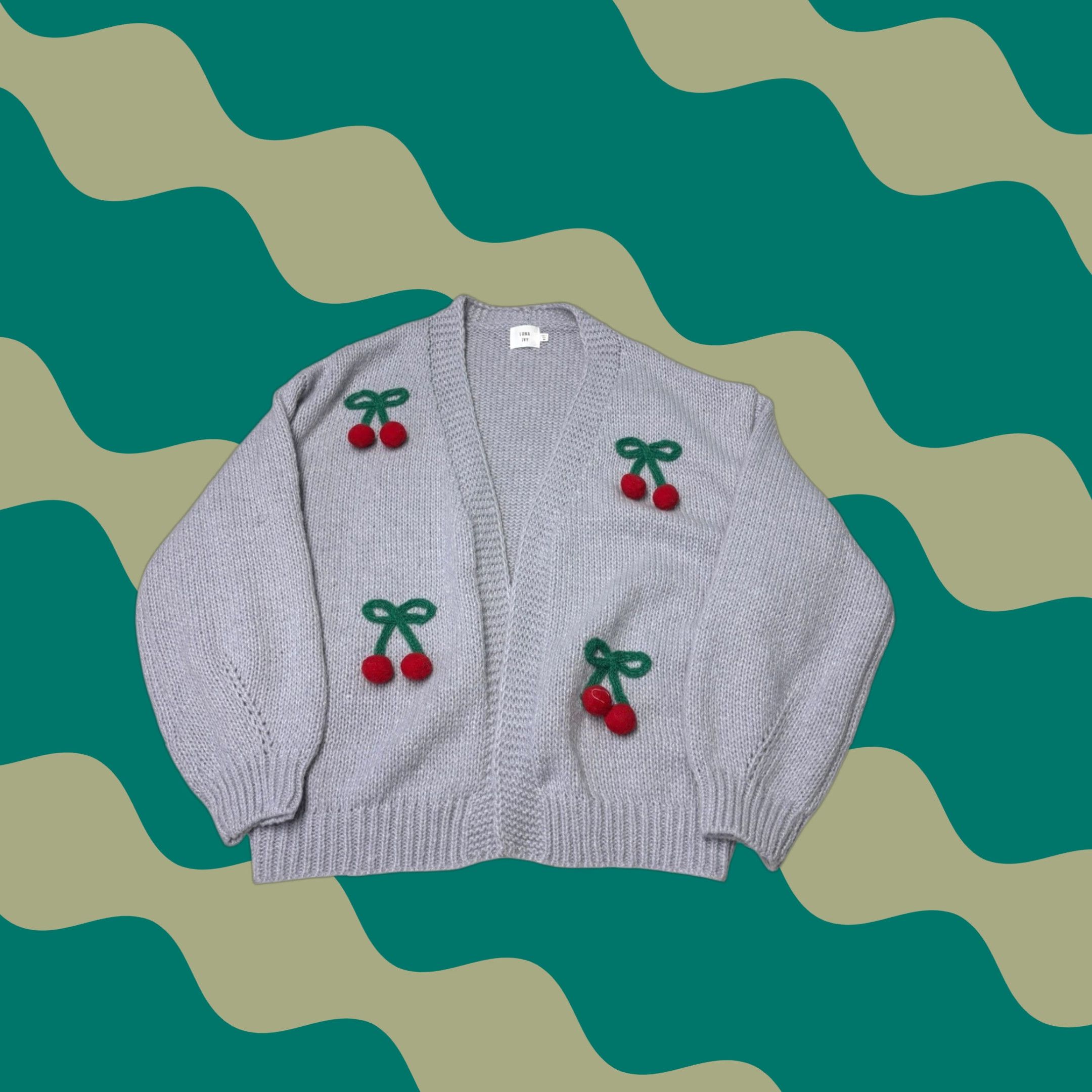 Vintage NWT Luna Ivy Cardigan Womens Medium Lavender Gray Knit Cherry Pom-Pom Embroidered Bow Open-Front Cozy Pullover Sweater Size M / US 6-8 / IT 42-44 - 1 Thumbnail