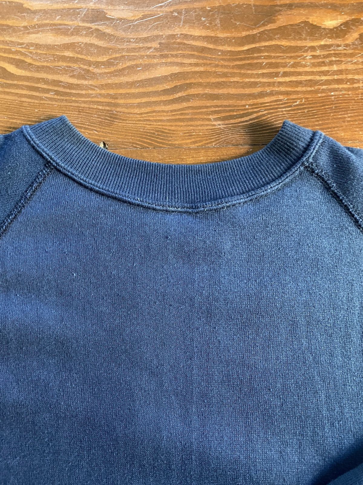 Velva Sheen Vintage NWT 80’s Yale Velva Sheen Raglan Crewneck Sweatshirt Size US L / EU 52-54 / 3 - 15 Thumbnail