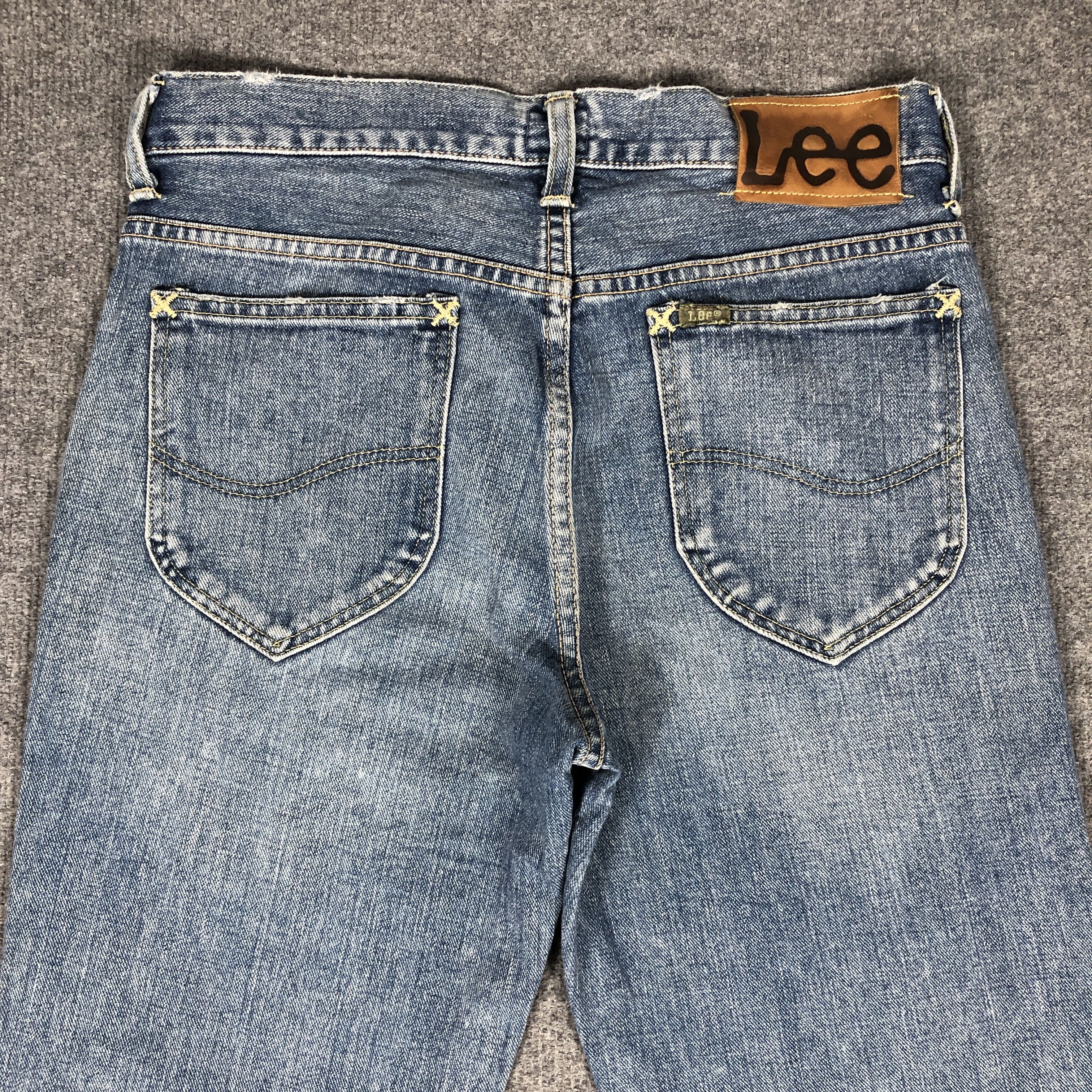 Lee × Vintage Womens Vintage Lee Jeans Distress Light Blue Wash L1215W Size 30" / US 8 / IT 44 - 6 Thumbnail