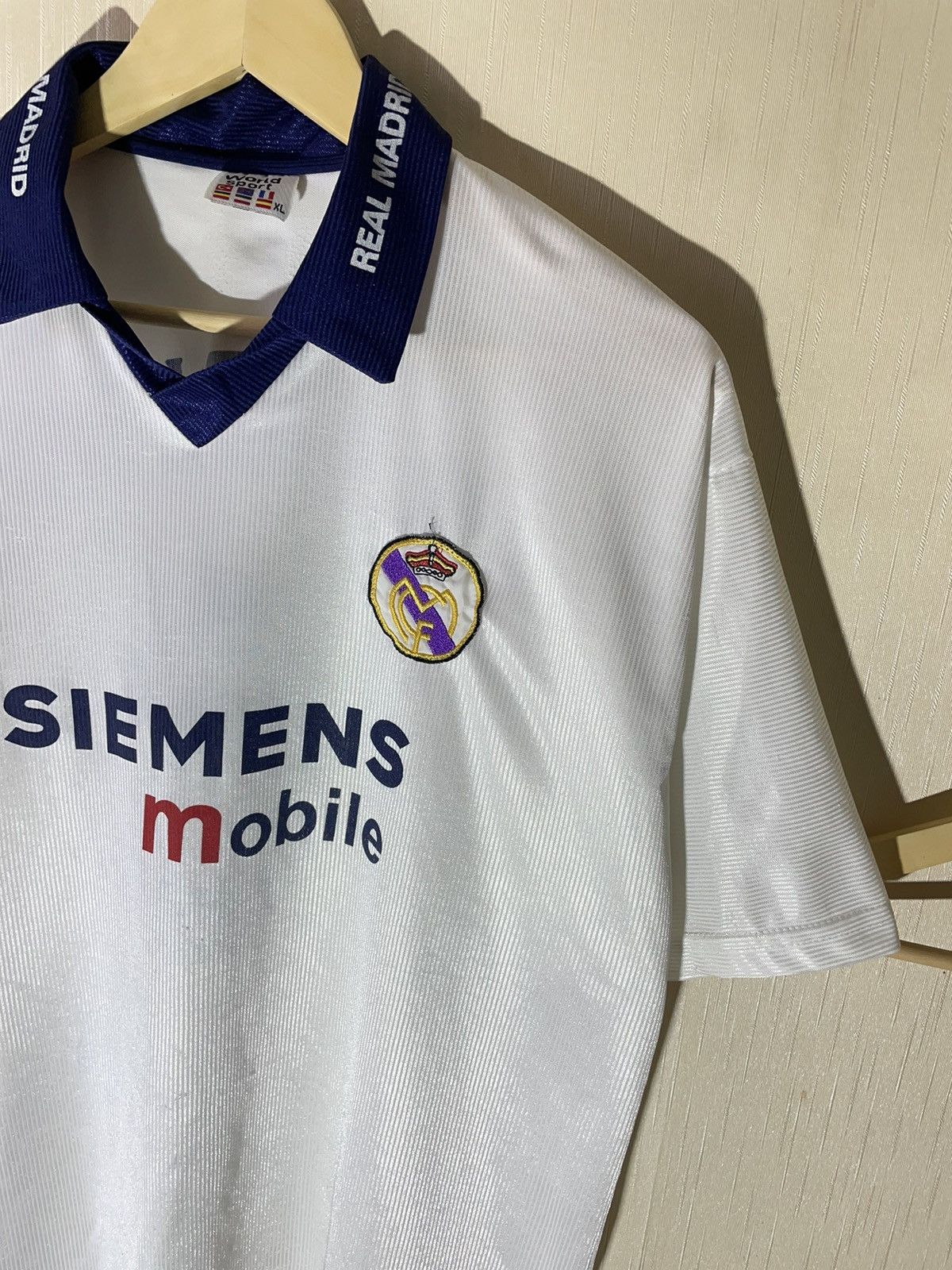 Vintage Real Madrid R.Carlos #3 vintage blokecore jersey Size US XL / EU 56 / 4 - 3 Thumbnail