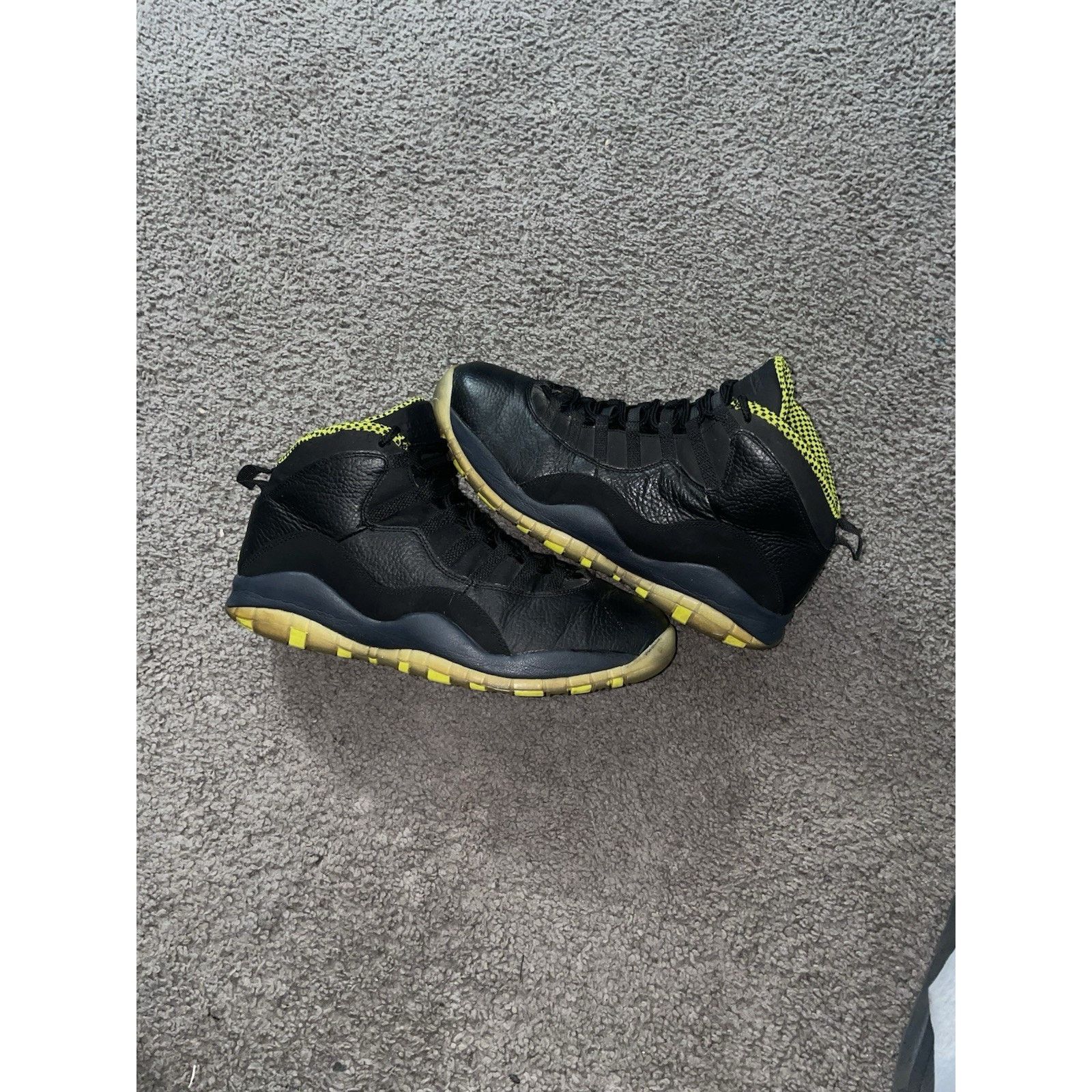 Nike Size 12- Air Jordan Retro 10 Black Venom Green 310805-033 Size US 12 / EU 45 - 2 Thumbnail