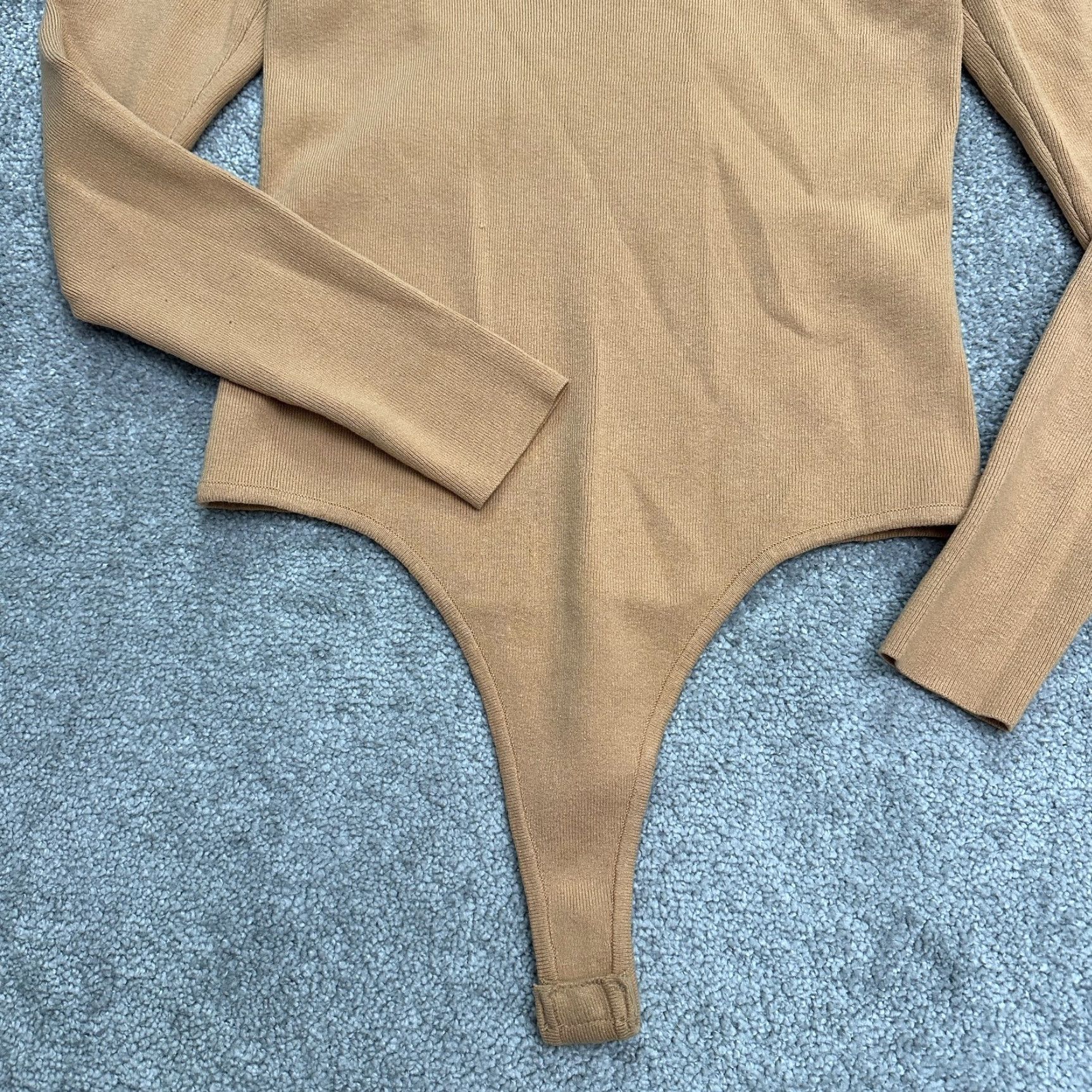 AQUA Aqua Scout The City Bodysuit Womens Large Brown Long Sleeve Sweetheart Knit Size L / US 10 / IT 46 - 5 Thumbnail