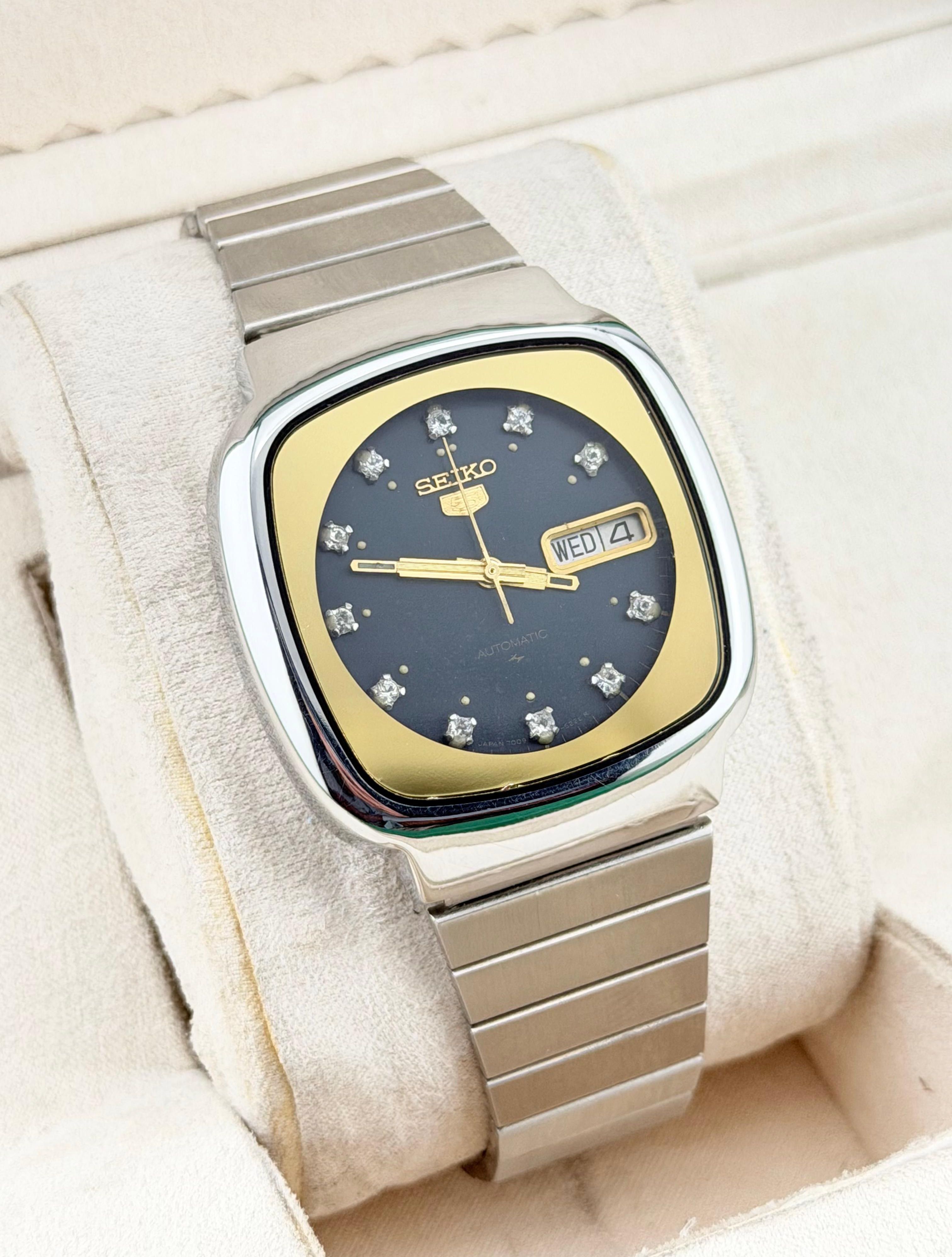Seiko Vintage Seiko 5 7009 Men's Wrist Automatic Watch Size 36 - 3 Thumbnail