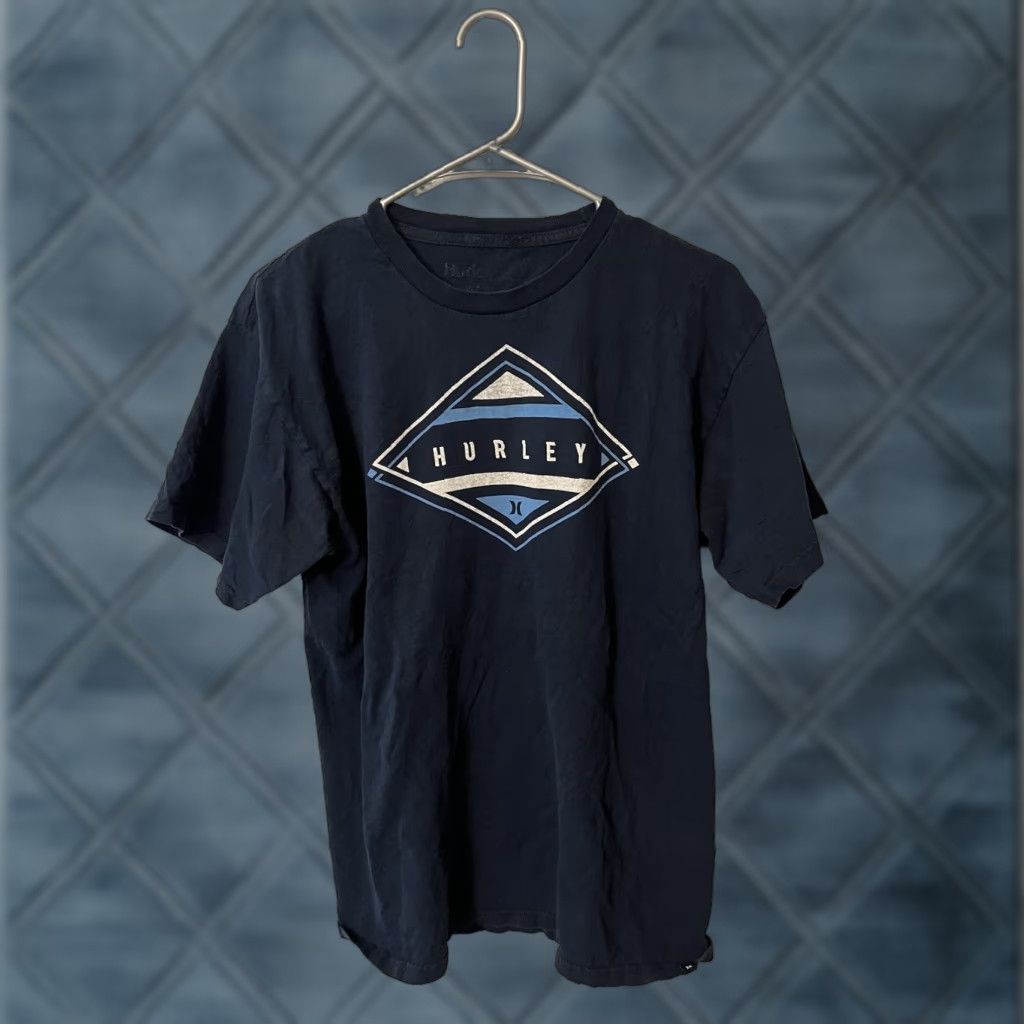 Hurley VINTAGE Hurley T-Shirt Mens Short Sleeve Logo Tee Navy Medium Graphic M - 2010s Surf California Beach Logo Modern Mens Size US M / EU 48-50 / 2 - 1 Thumbnail