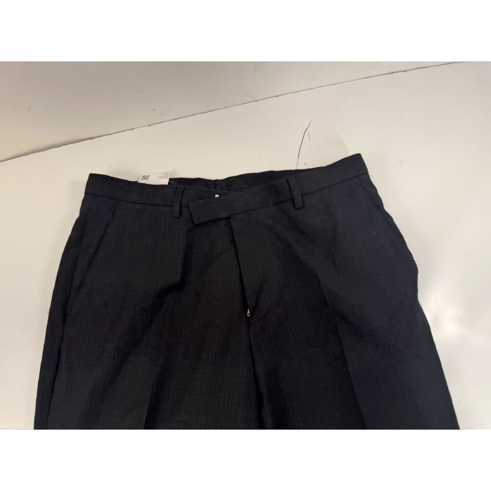 Hugo Boss HUGO BOSS / REDA Wool Suit Mens 40 R 33/30 Black, Jacket 40 R Pants 33/30, Wool, Regular, Suit, Smoke Free Home, 23 Size 40R - 7 Thumbnail
